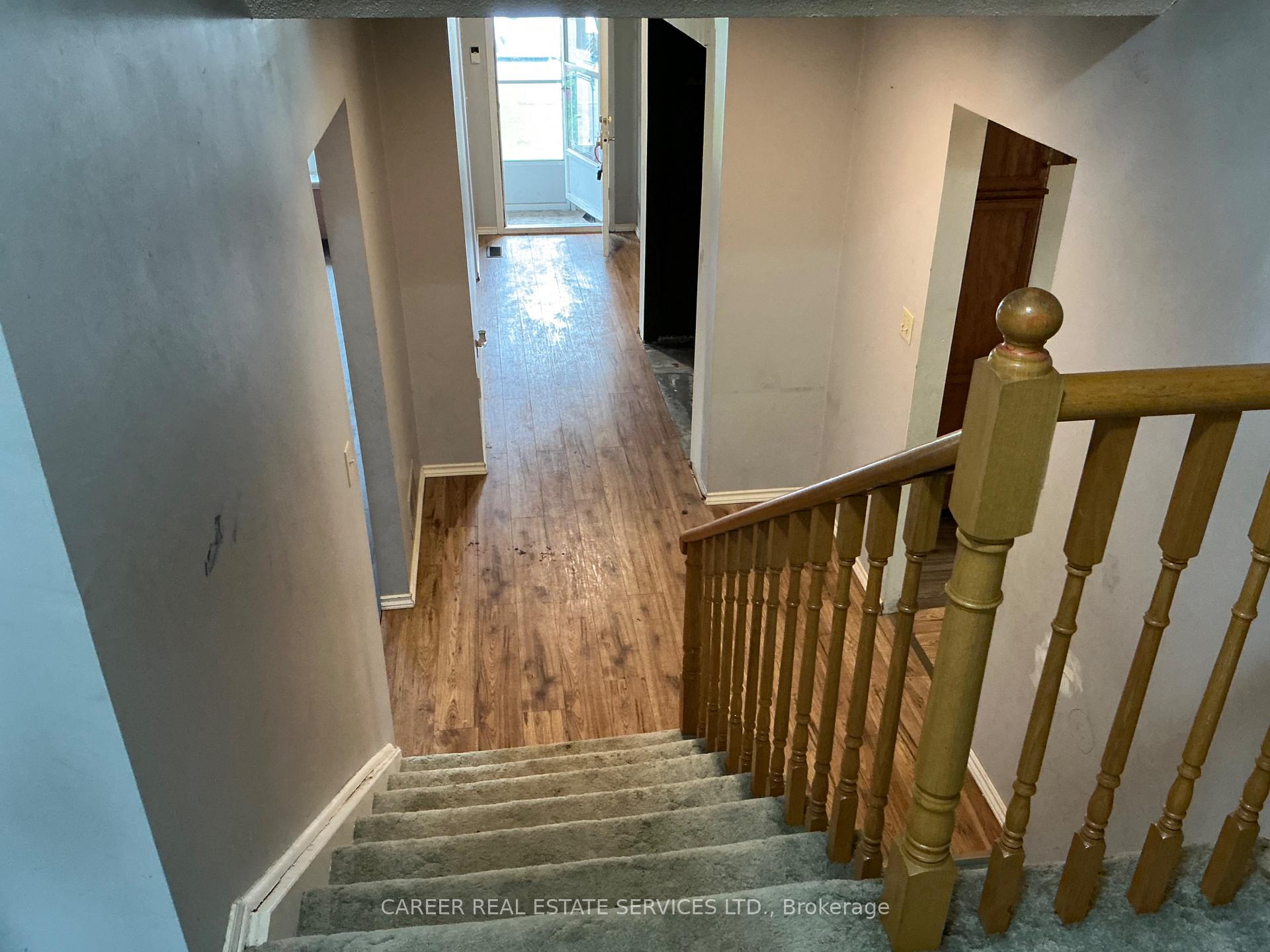 Photo 16 of 864 Sundance Circle, Oshawa, Northglen — HOMEH