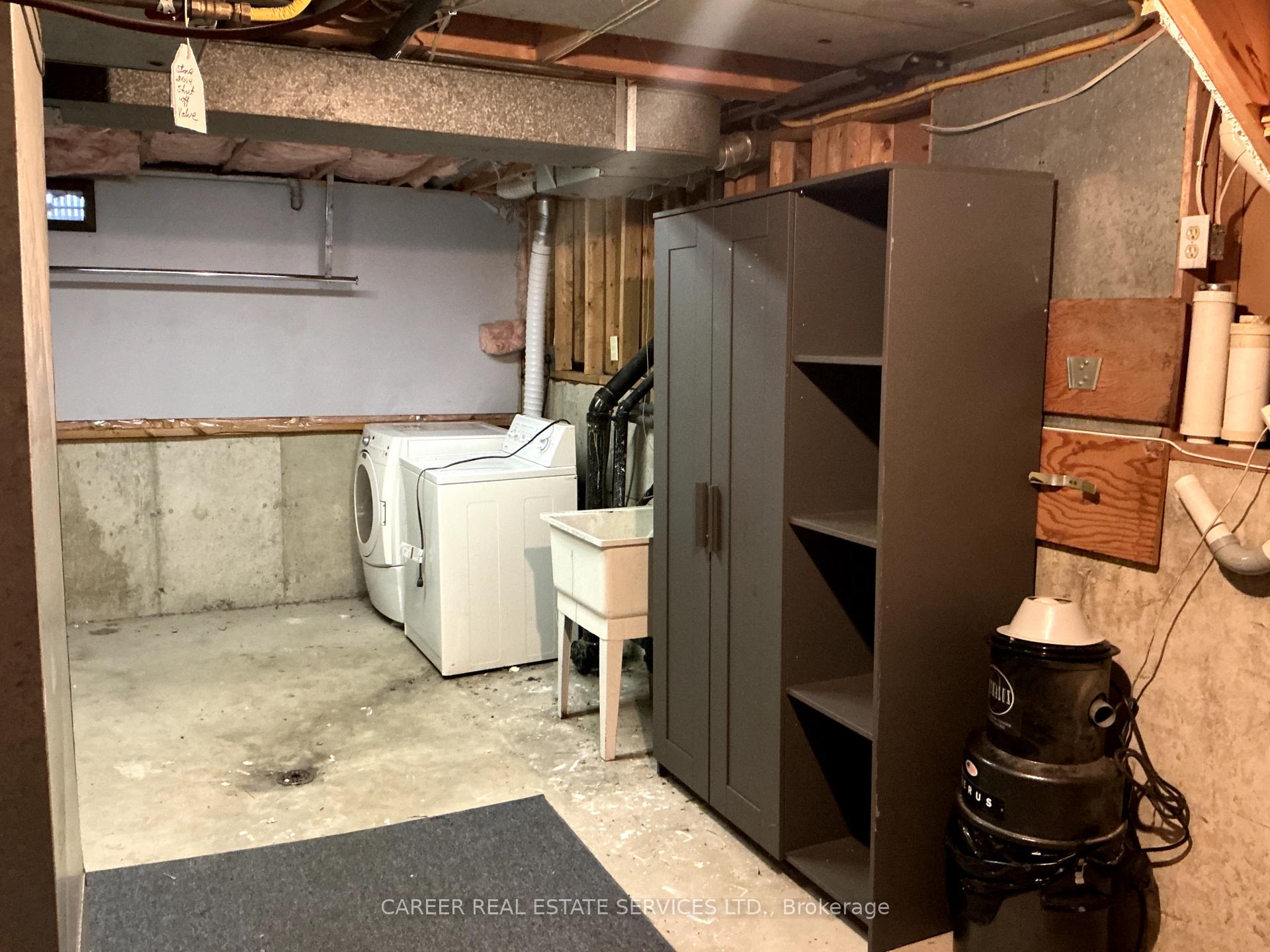 Photo 21 of 864 Sundance Circle, Oshawa, Northglen — HOMEH