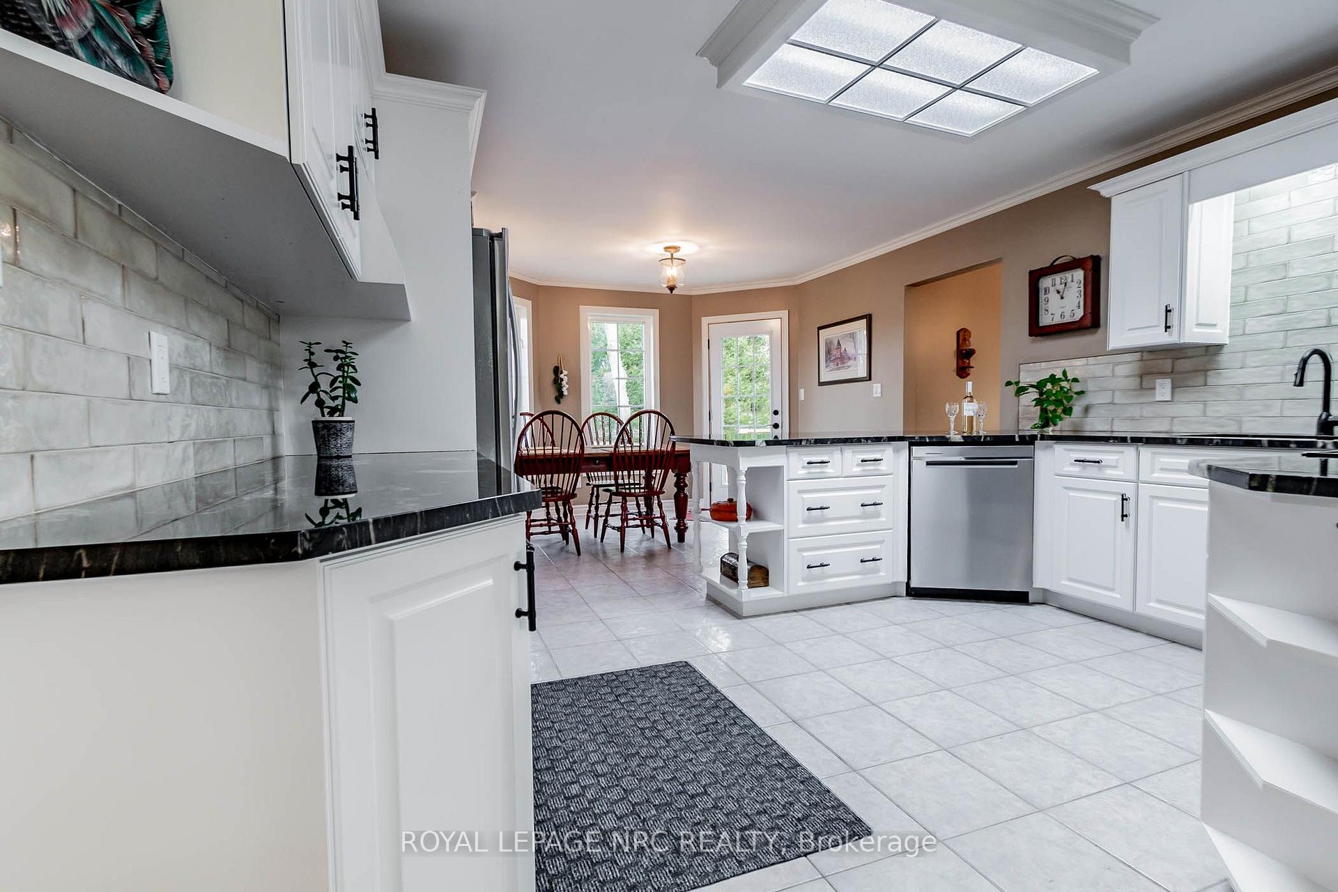 Photo 4 of 399 Canboro Road, Pelham, Fenwick — HOMEH