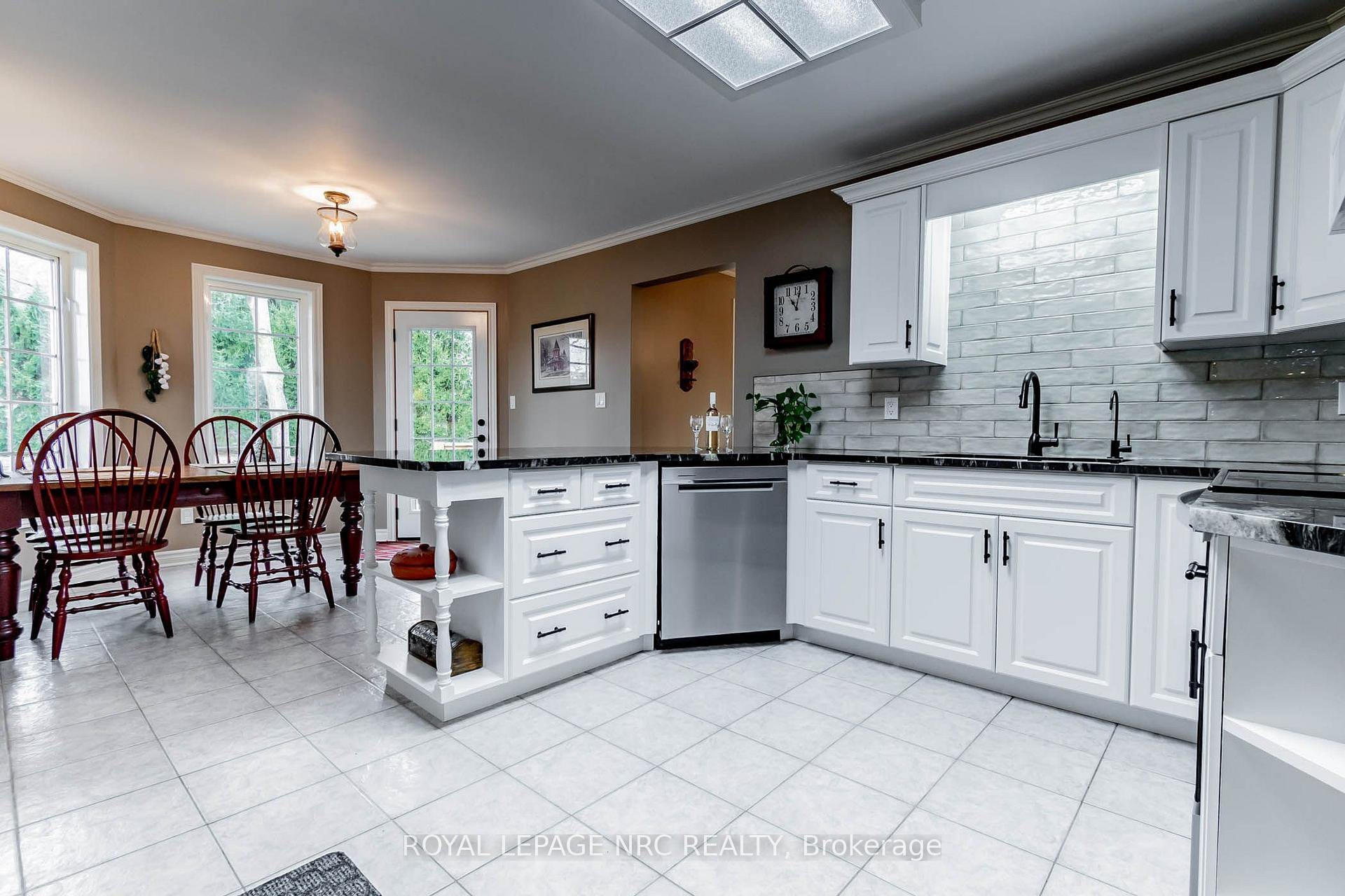 Photo 8 of 399 Canboro Road, Pelham, Fenwick — HOMEH