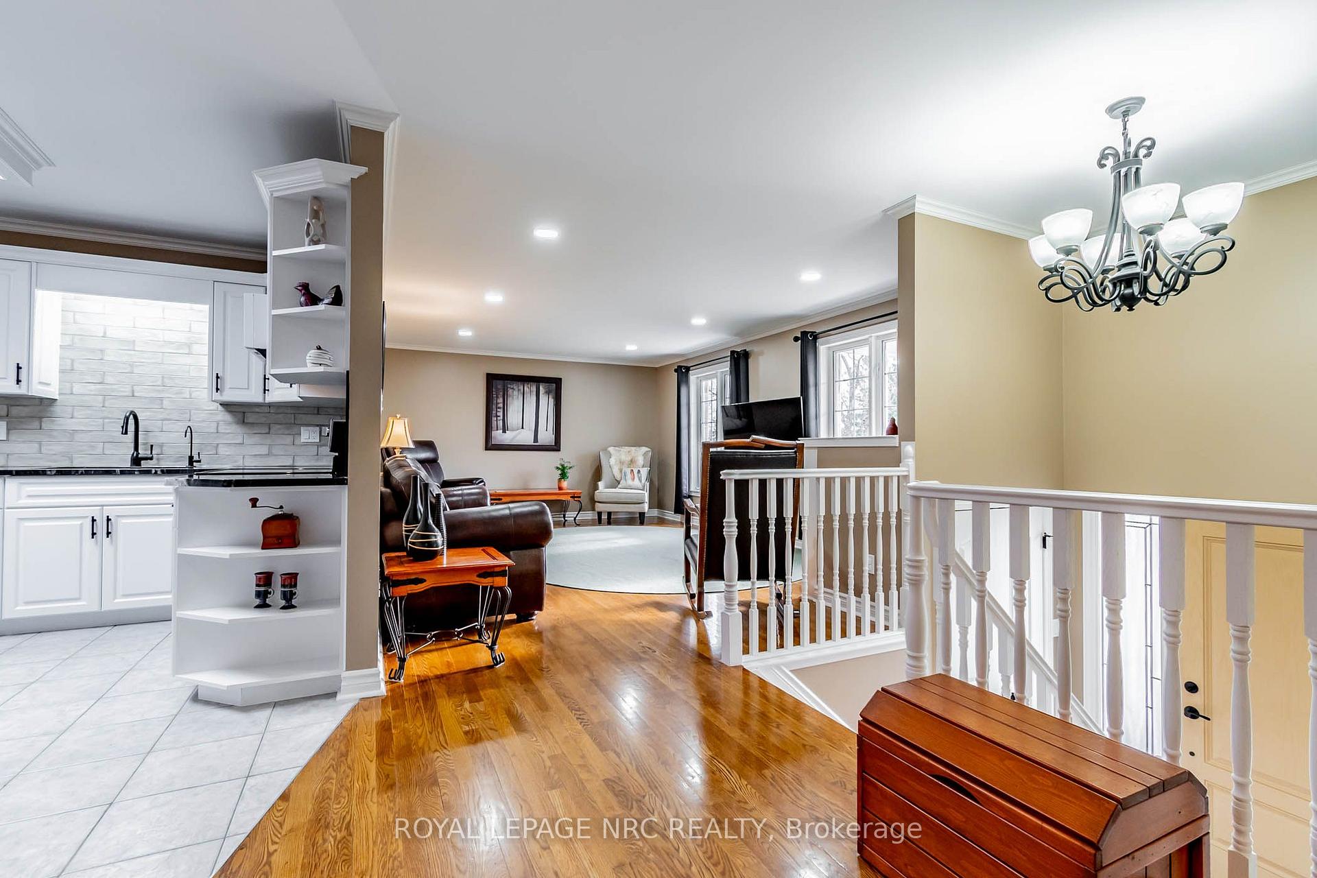 Photo 10 of 399 Canboro Road, Pelham, Fenwick — HOMEH