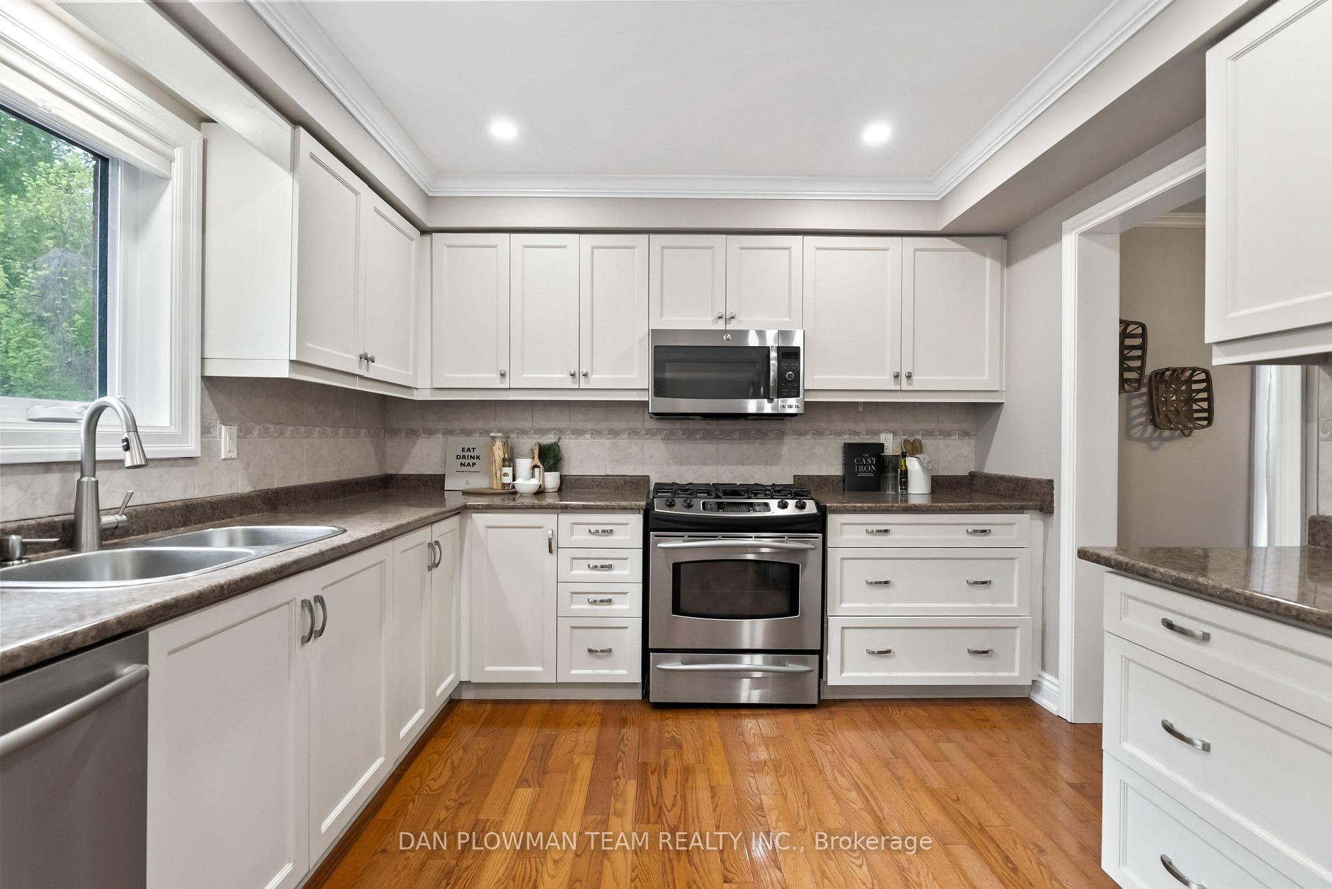 Photo 18 of 460 Palmtree Crescent, Oshawa, Eastdale — HOMEH