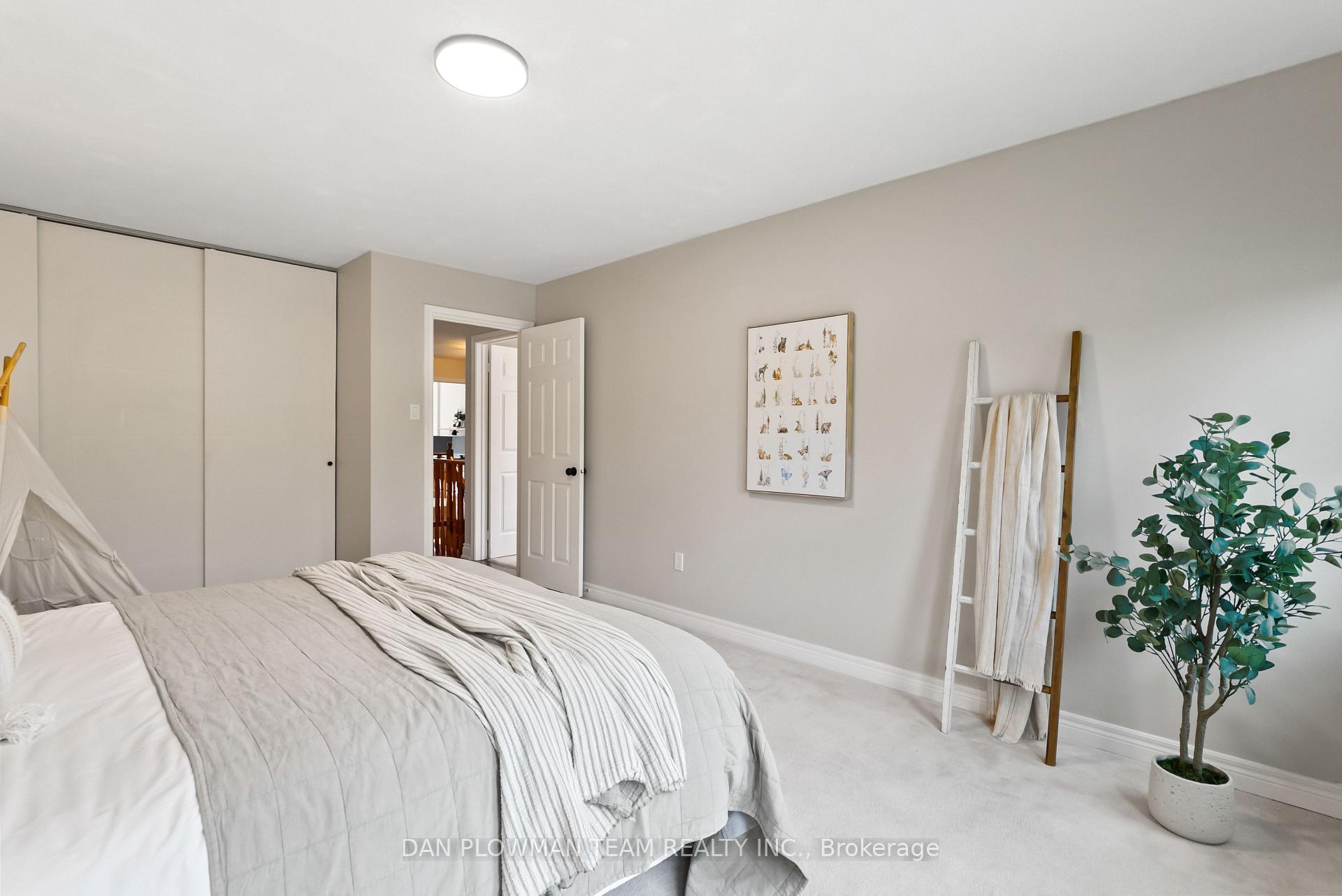 Photo 35 of 460 Palmtree Crescent, Oshawa, Eastdale — HOMEH