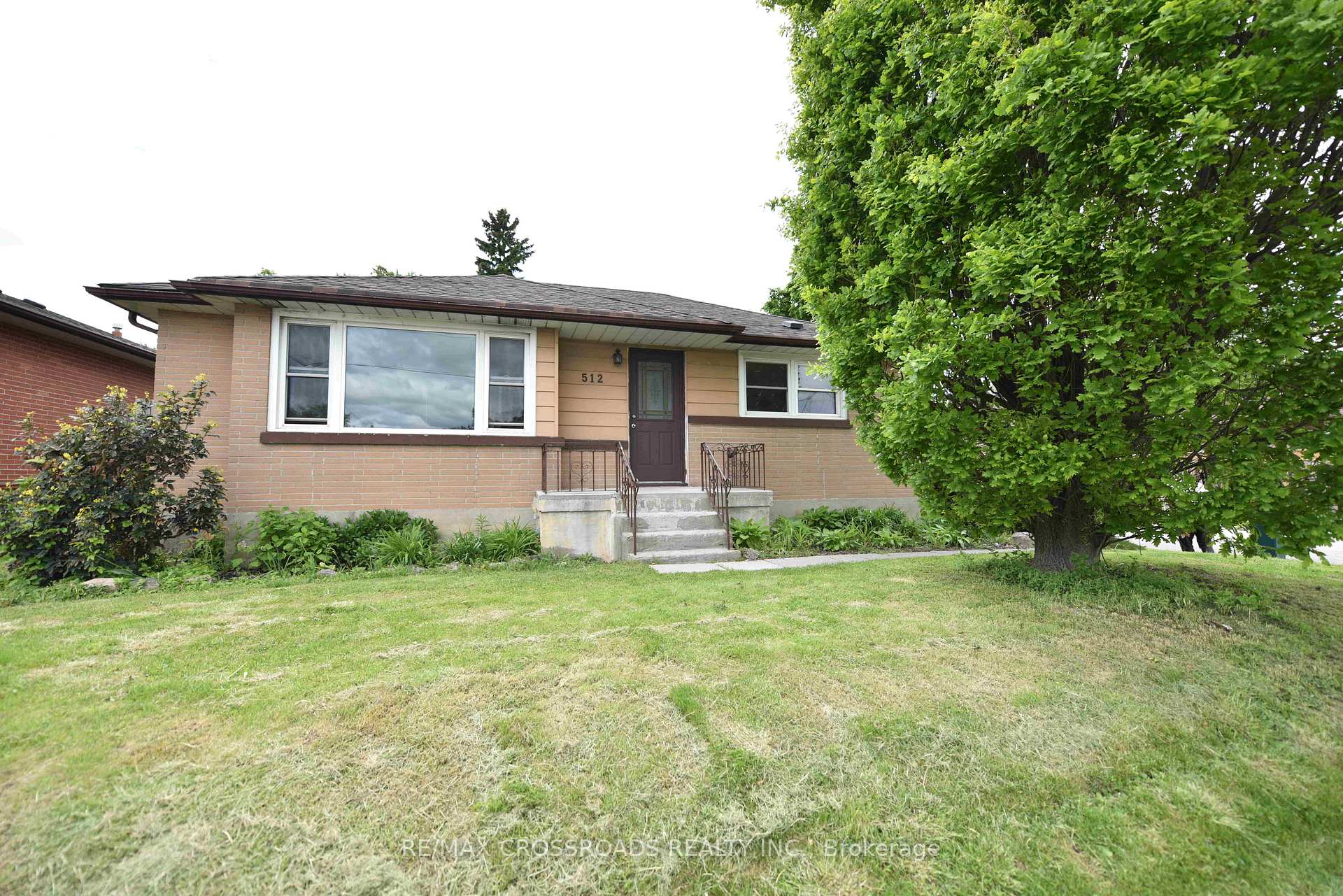Photo 1 of 512 Wilson Road S, Oshawa, Donevan — HOMEH