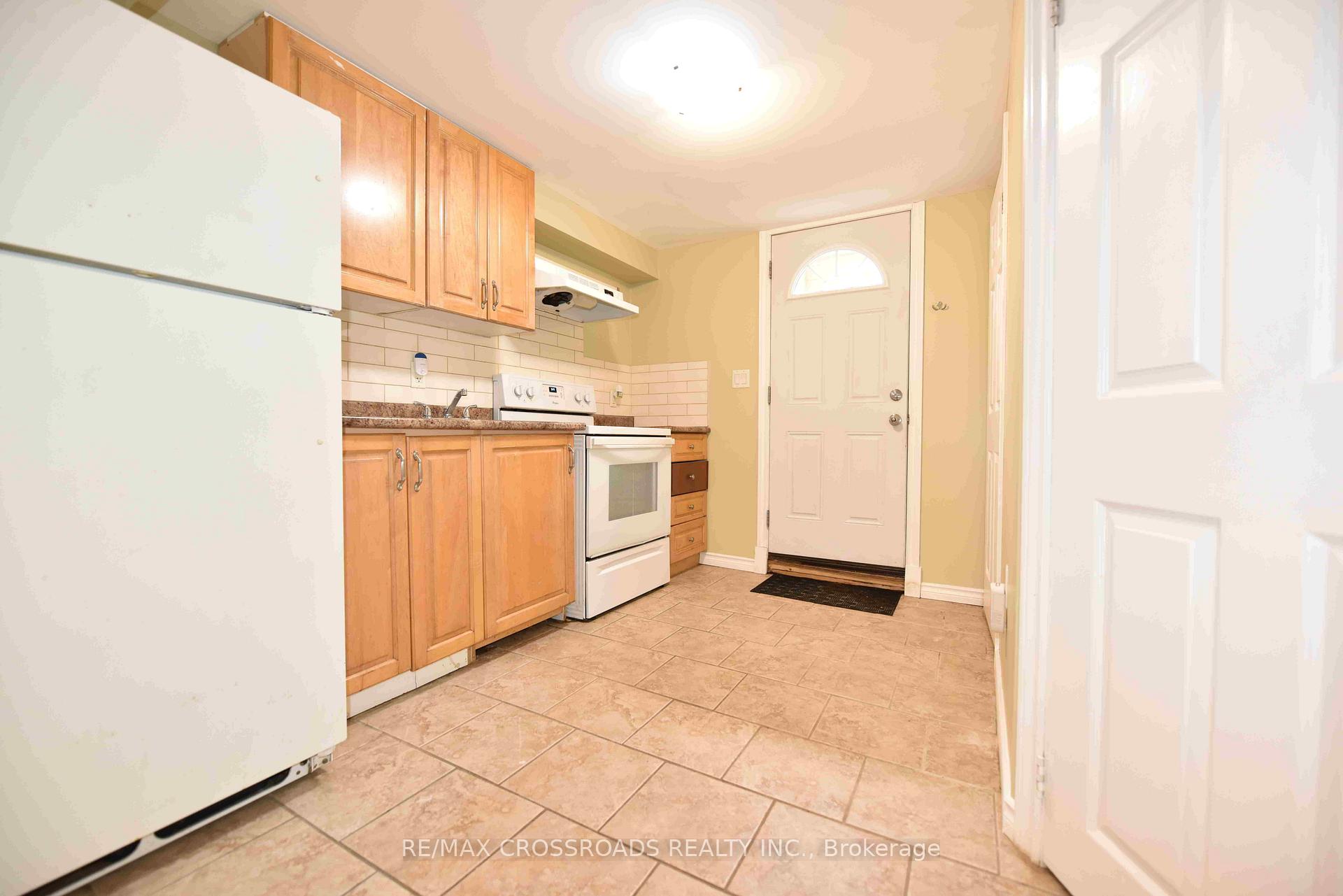 Photo 9 of 512 Wilson Road S, Oshawa, Donevan — HOMEH