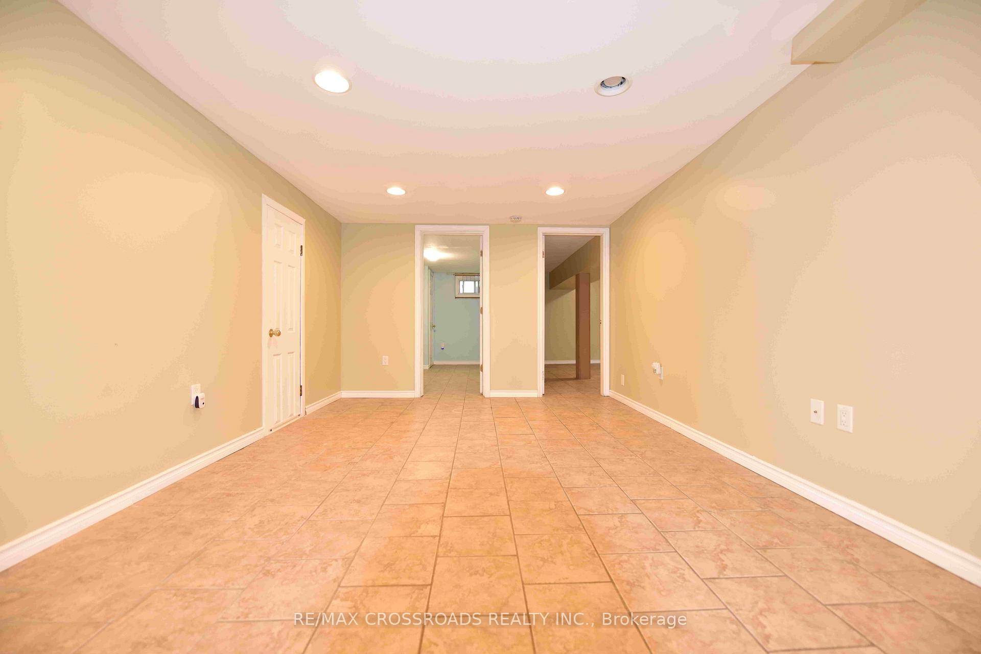 Photo 10 of 512 Wilson Road S, Oshawa, Donevan — HOMEH