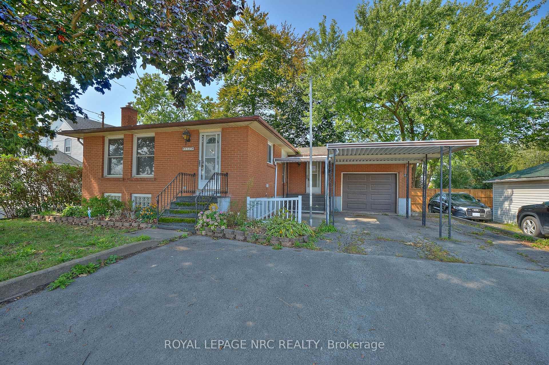 Front of 4737 Montrose Road