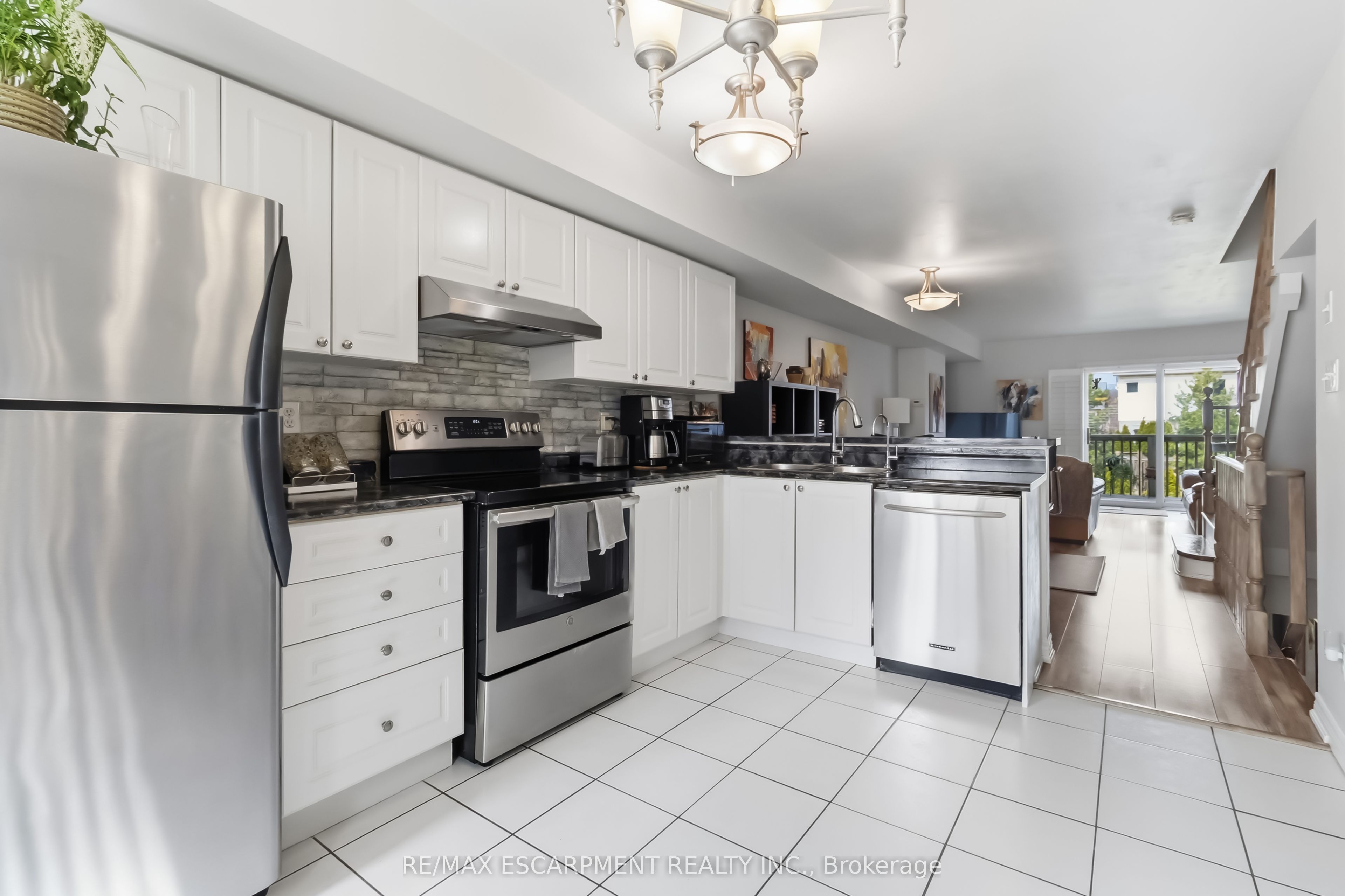 Photo 36 of Unit 30, 1751 Lampman Avenue, Burlington, Uptown — HOMEH