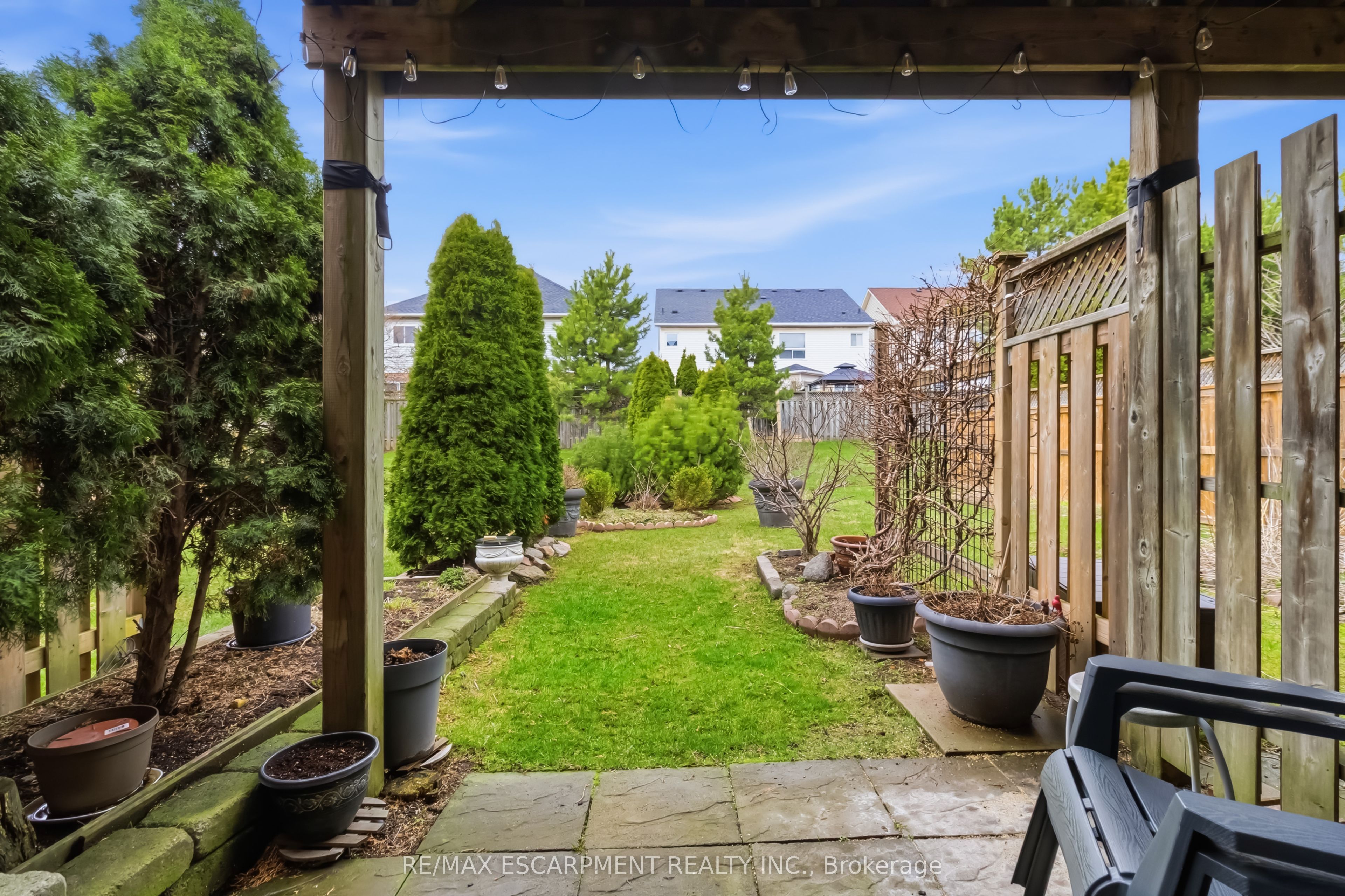 Photo 58 of Unit 30, 1751 Lampman Avenue, Burlington, Uptown — HOMEH