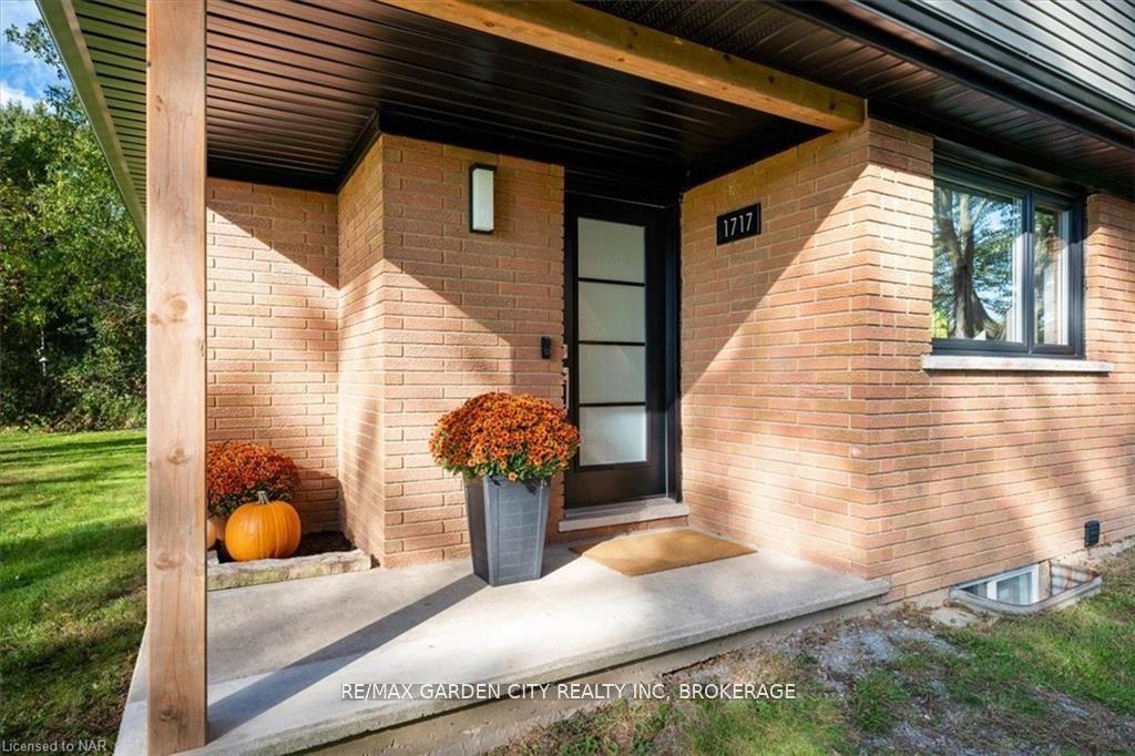Photo 3 of 1717 Cream Street, Pelham, North Pelham — HOMEH