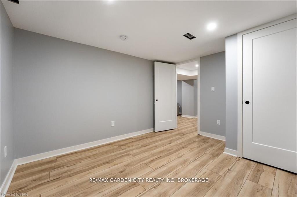 Photo 23 of 1717 Cream Street, Pelham, North Pelham — HOMEH
