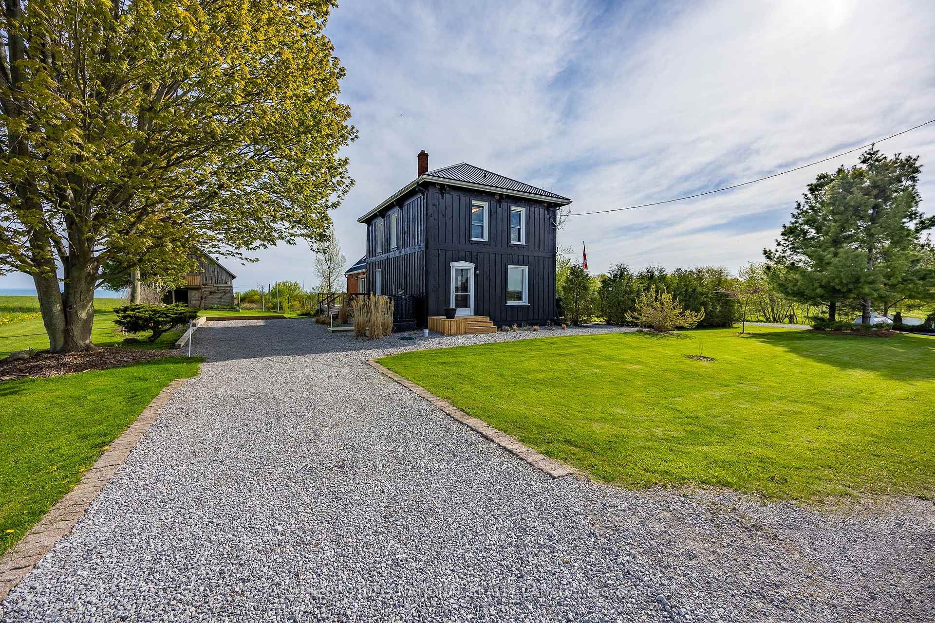 Photo 4 of 1698 Lakeshore Road, Norfolk, Rural Houghton — HOMEH