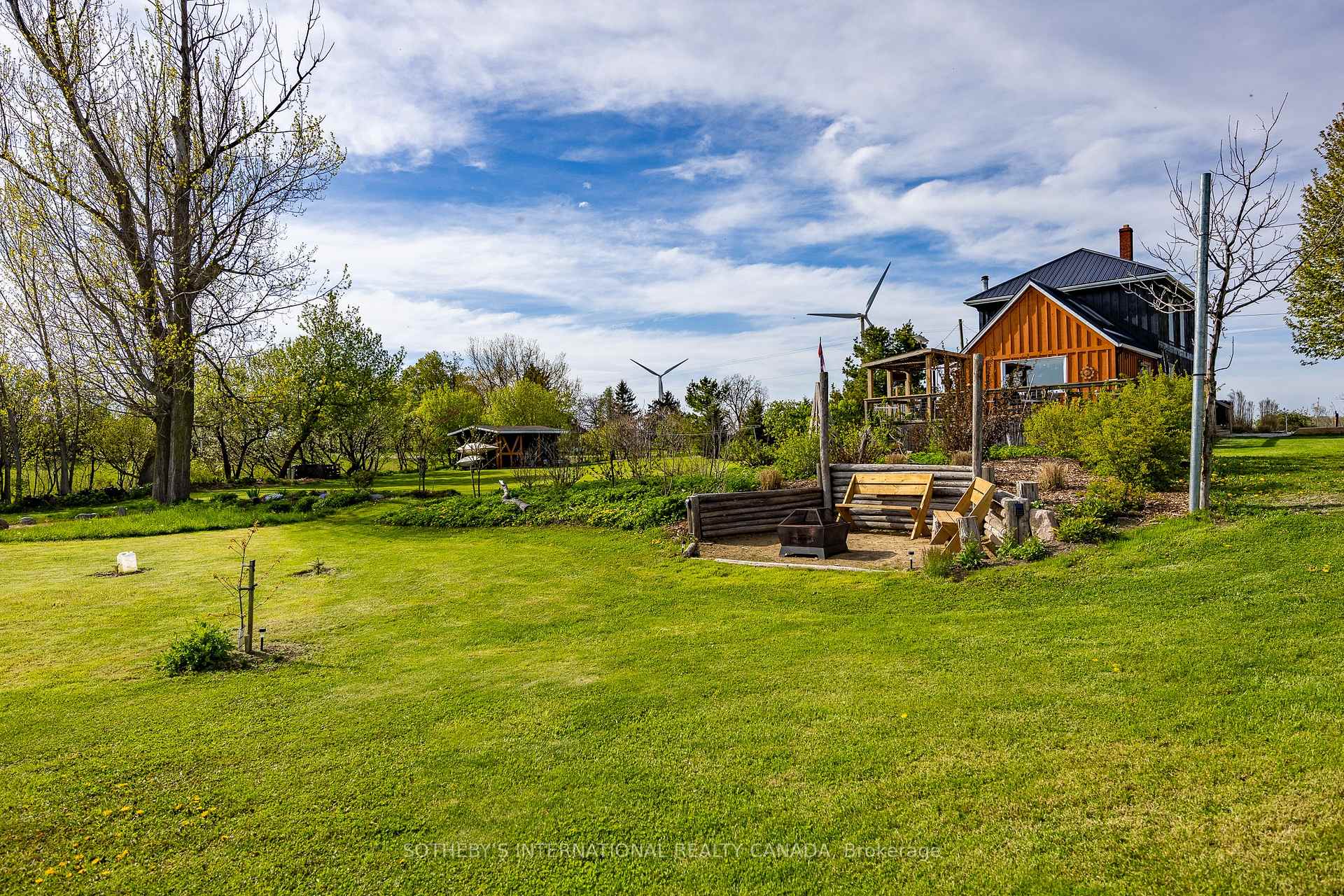 Photo 9 of 1698 Lakeshore Road, Norfolk, Rural Houghton — HOMEH
