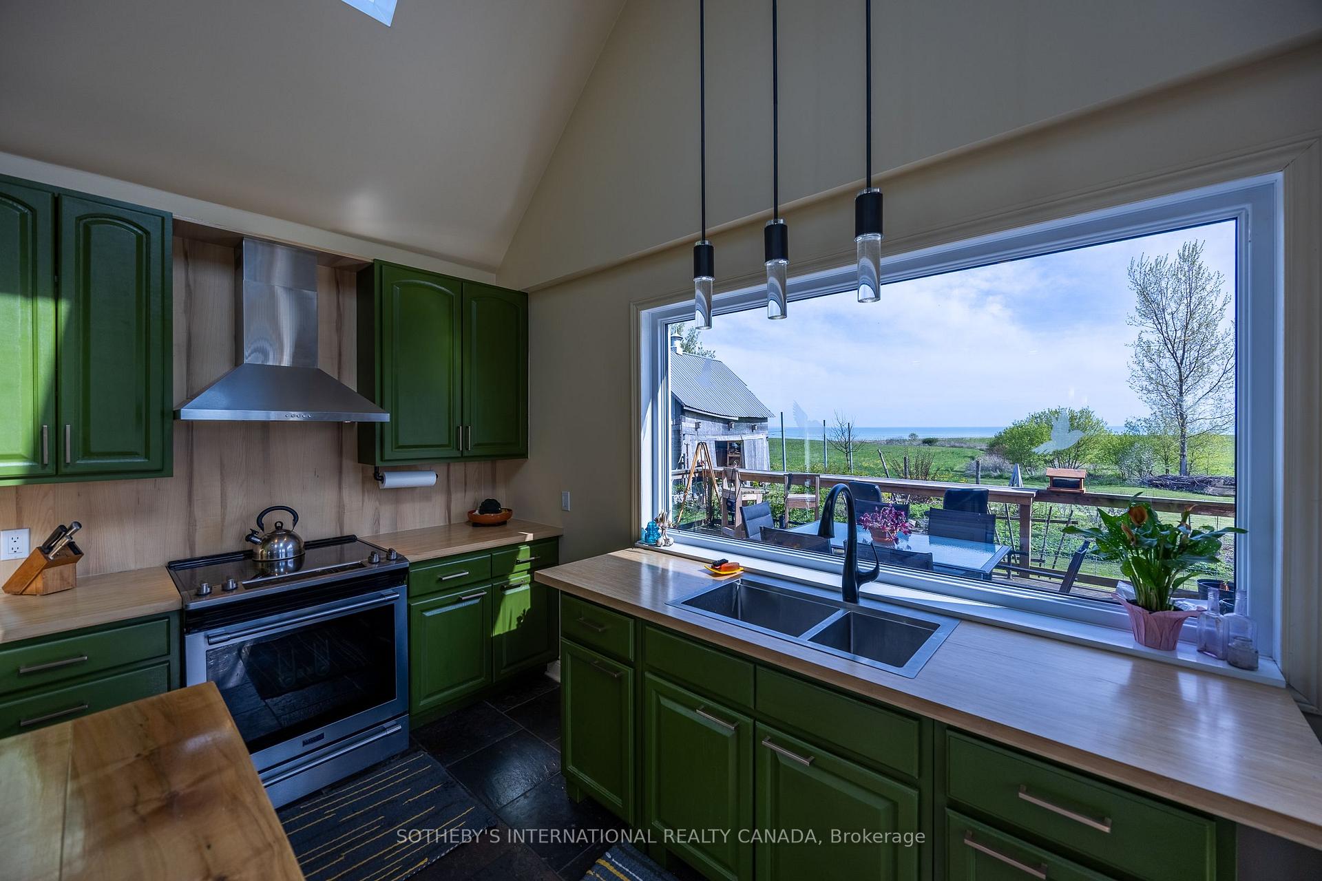 Photo 13 of 1698 Lakeshore Road, Norfolk, Rural Houghton — HOMEH
