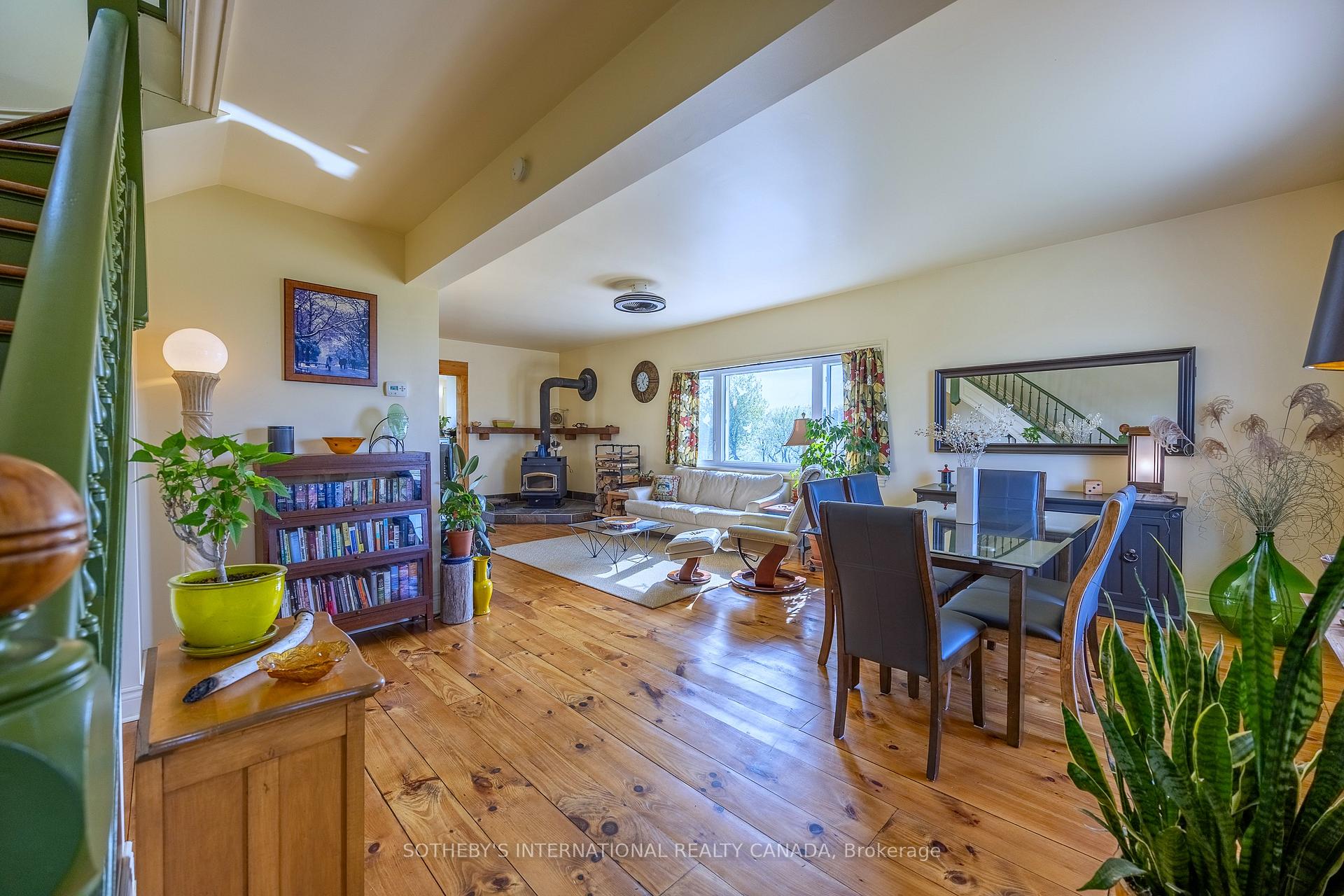 Photo 21 of 1698 Lakeshore Road, Norfolk, Rural Houghton — HOMEH