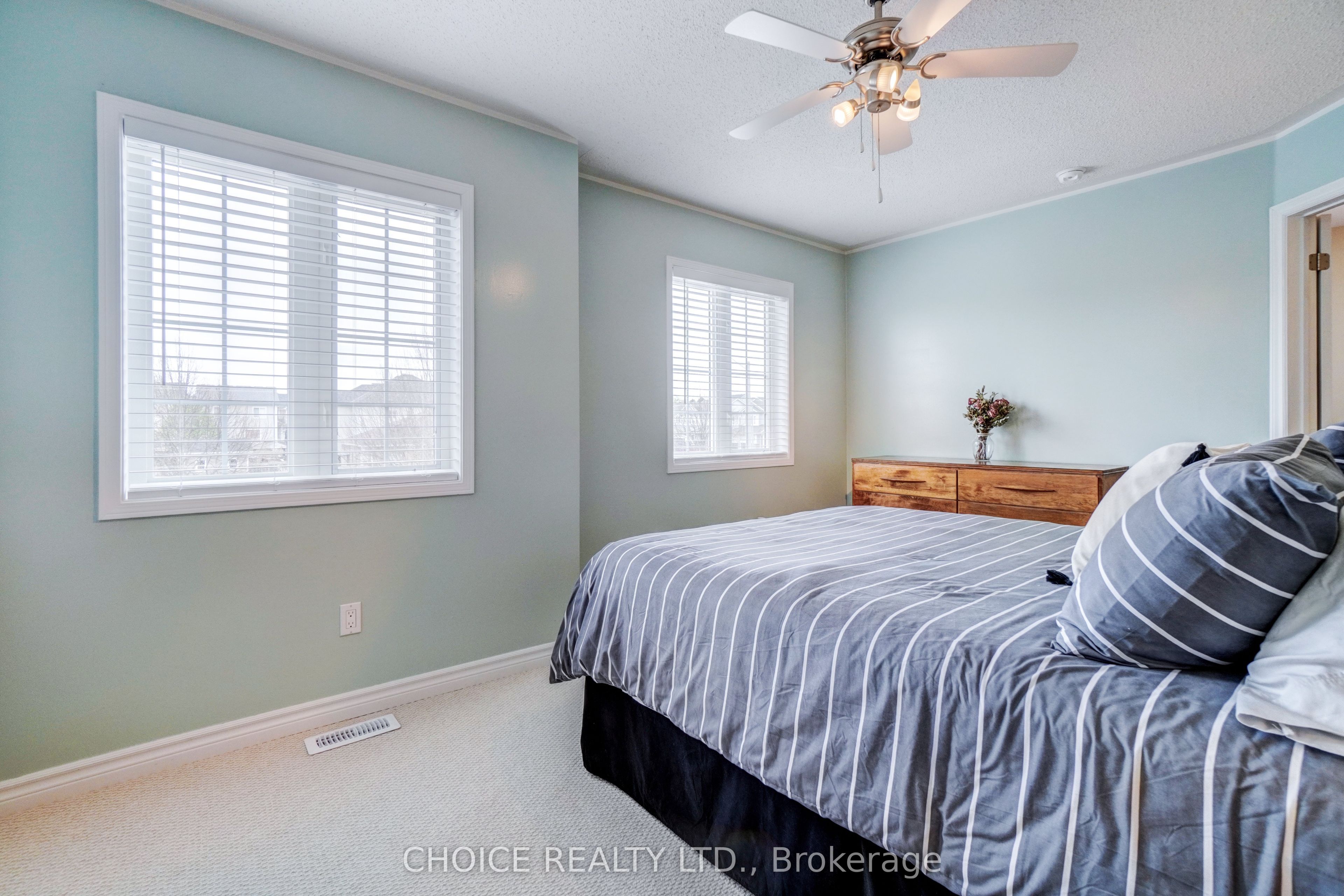 Photo 30 of 73 Eldad Drive, Clarington, Bowmanville — HOMEH