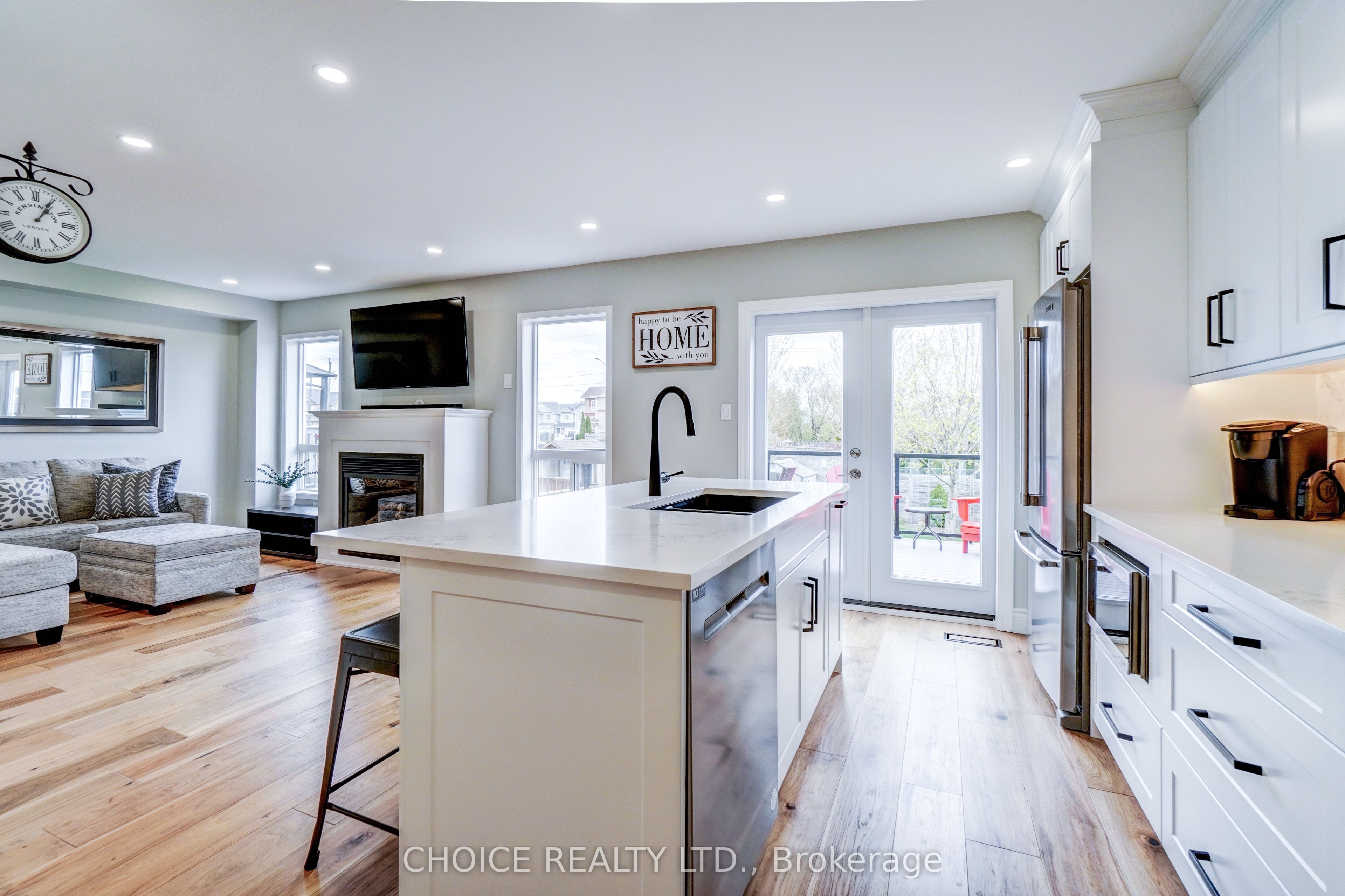 Photo 16 of 73 Eldad Drive, Clarington, Bowmanville — HOMEH