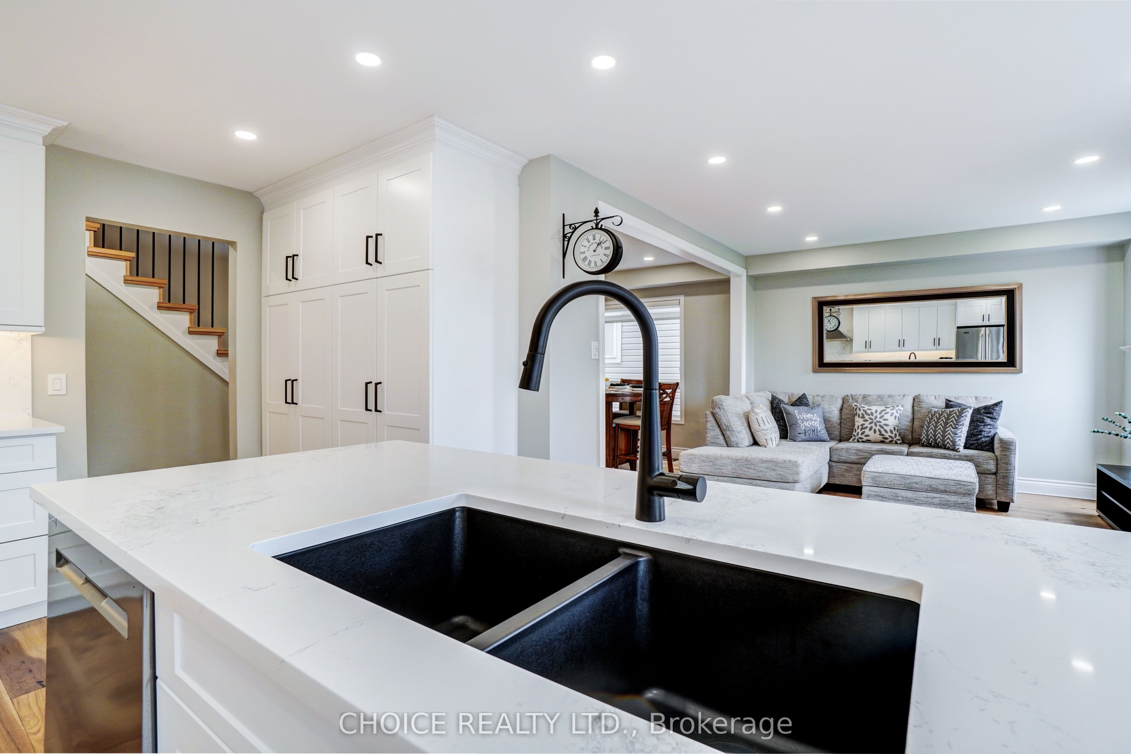 Photo 18 of 73 Eldad Drive, Clarington, Bowmanville — HOMEH