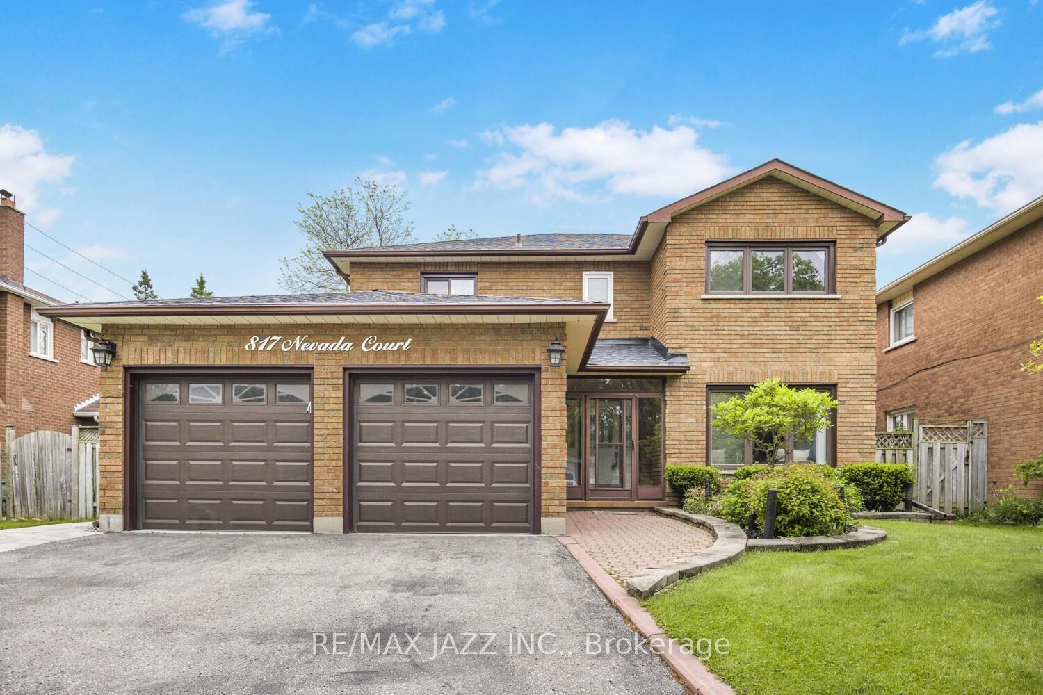 Photo 2 of 817 Nevada Court, Oshawa, McLaughlin — HOMEH