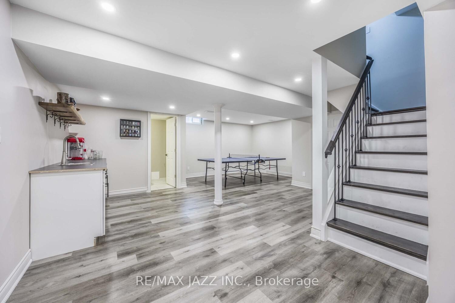 Photo 31 of 817 Nevada Court, Oshawa, McLaughlin — HOMEH