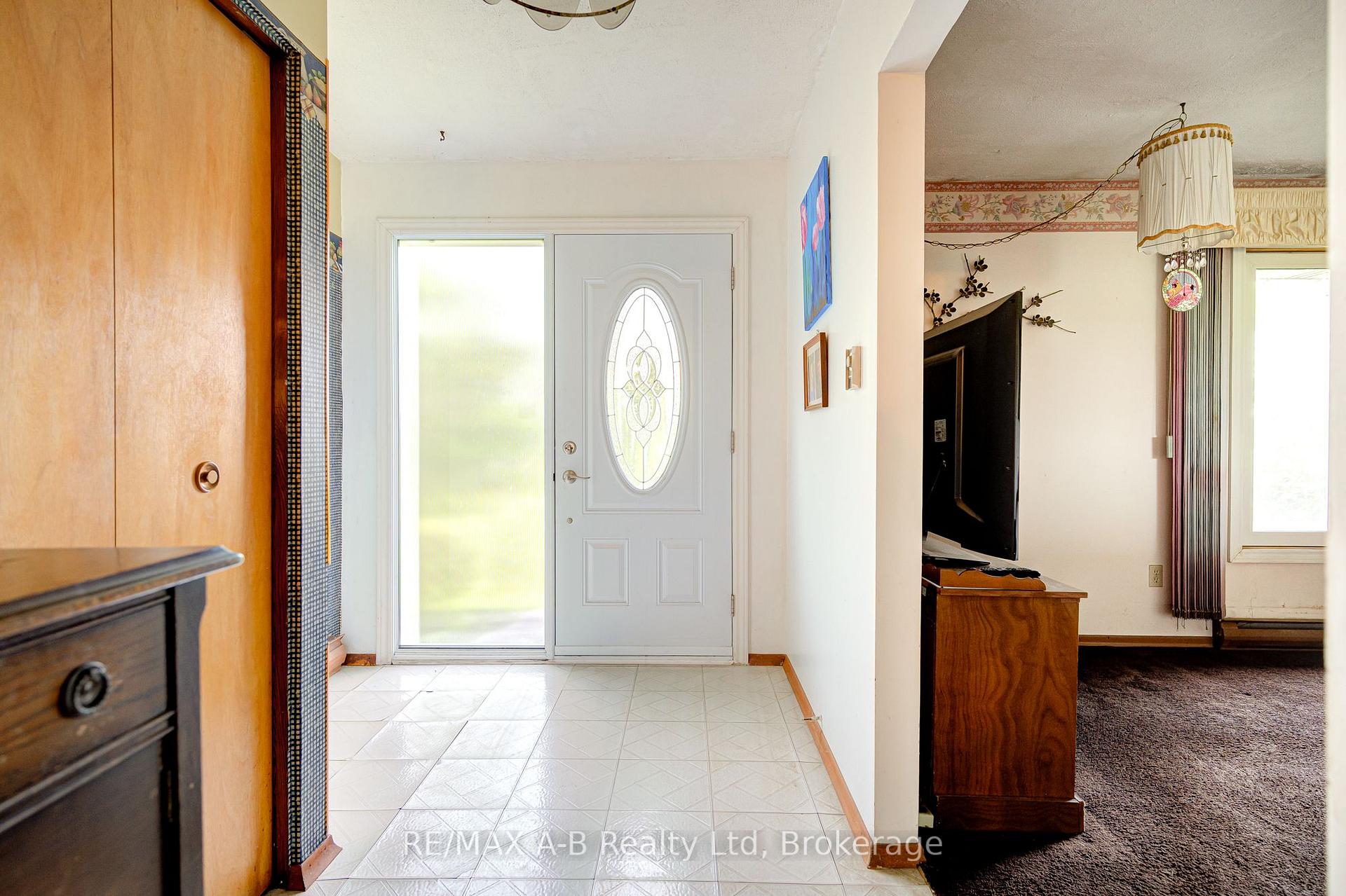 Photo 11 of 190 Avonton Road, Perth South, Sebringville — HOMEH