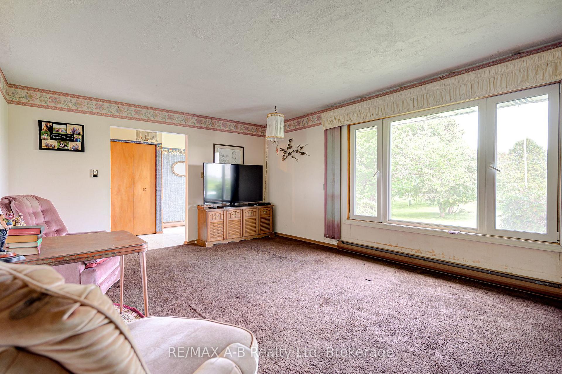 Photo 13 of 190 Avonton Road, Perth South, Sebringville — HOMEH