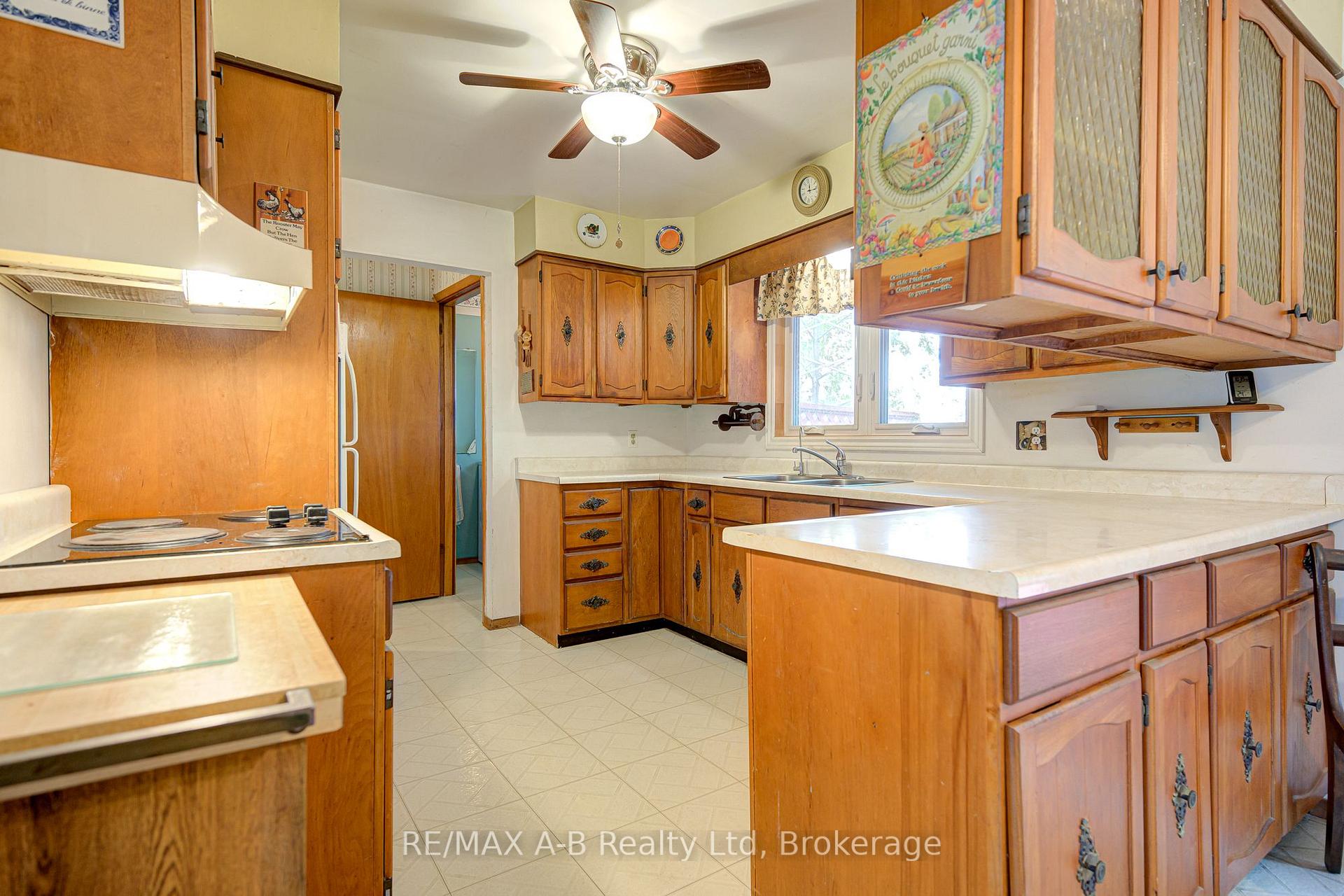 Photo 16 of 190 Avonton Road, Perth South, Sebringville — HOMEH