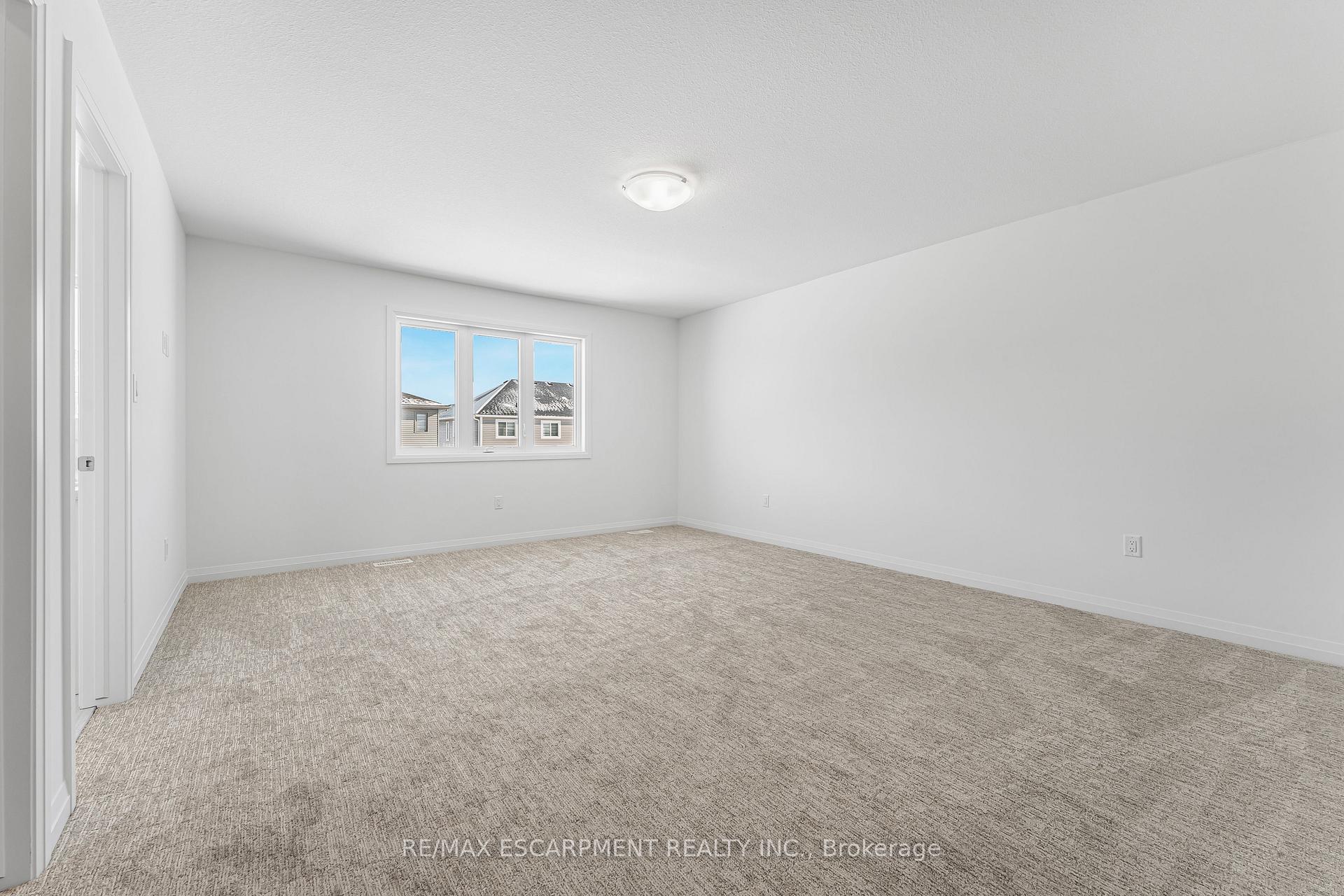 Photo 28 of 43 Saffron Way, Pelham, Fonthill — HOMEH