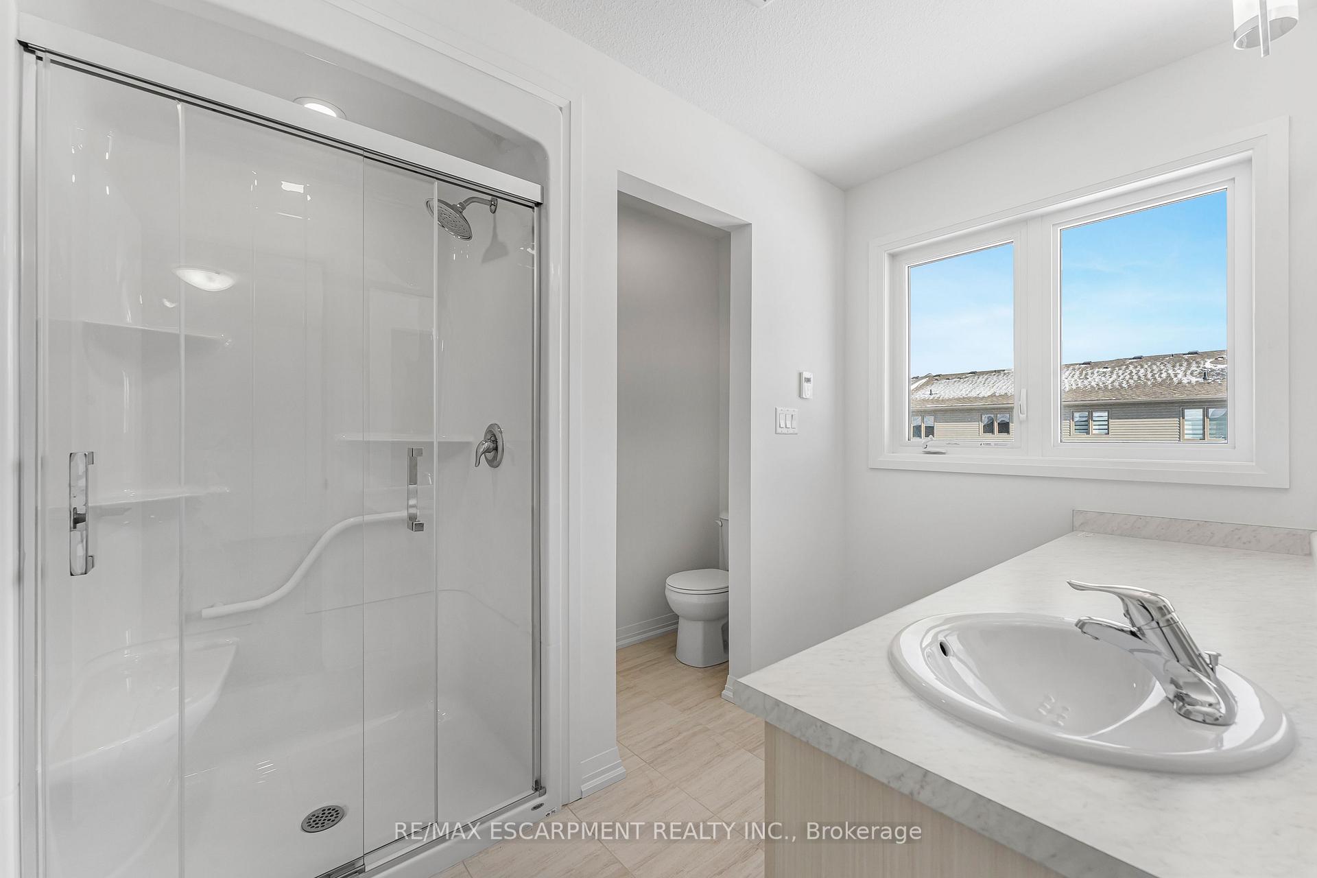 Photo 29 of 43 Saffron Way, Pelham, Fonthill — HOMEH