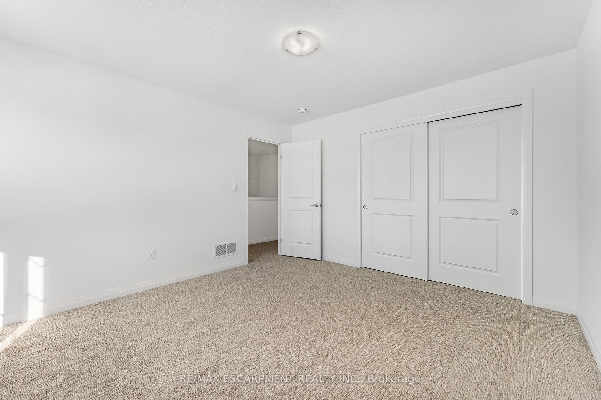 Photo 34 of 43 Saffron Way, Pelham, Fonthill — HOMEH