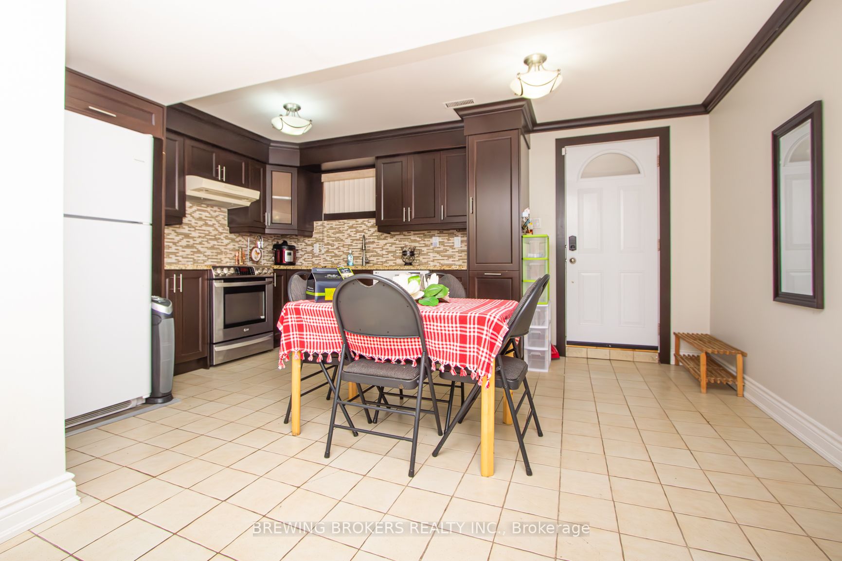 Photo 2 of 55 Elmhurst Drive, Etobicoke, Elms-Old Rexdale — HOMEH