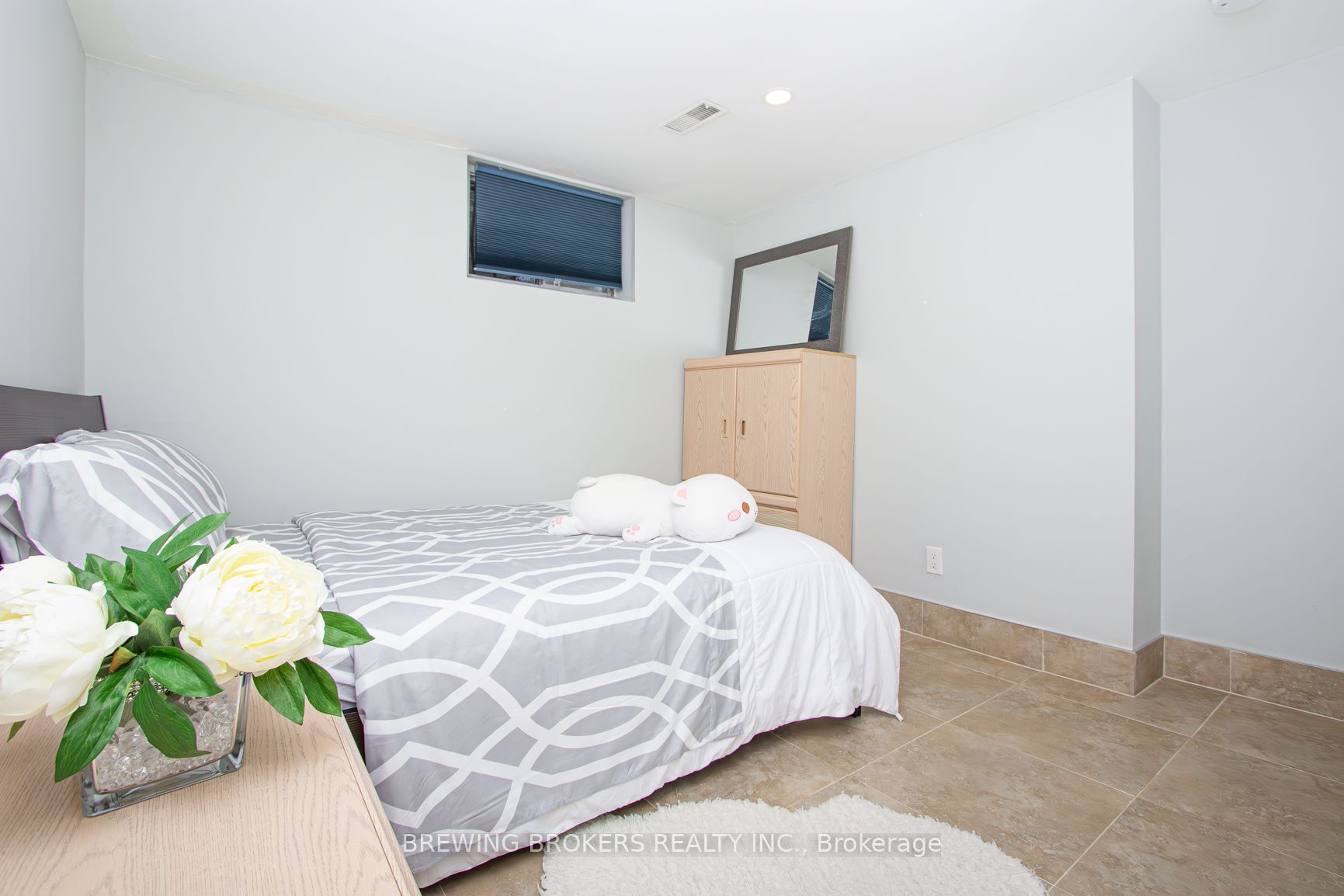 Photo 57 of 55 Elmhurst Drive, Etobicoke, Elms-Old Rexdale — HOMEH