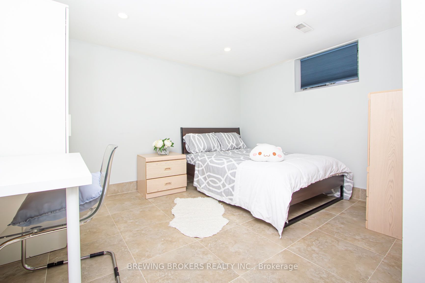 Photo 35 of 55 Elmhurst Drive, Etobicoke, Elms-Old Rexdale — HOMEH