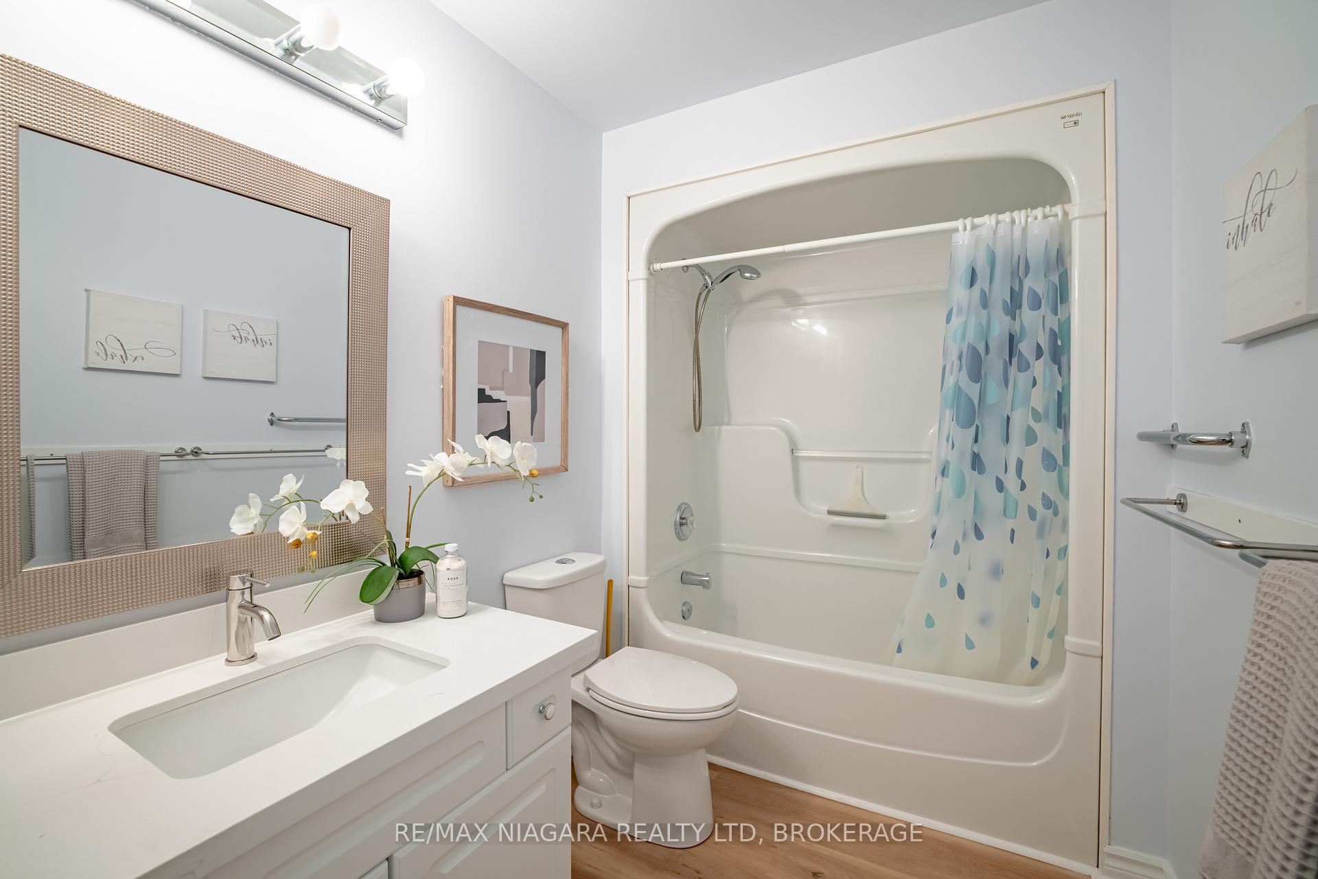 Photo 18 of 122 Welland Road, Pelham, Fonthill — HOMEH