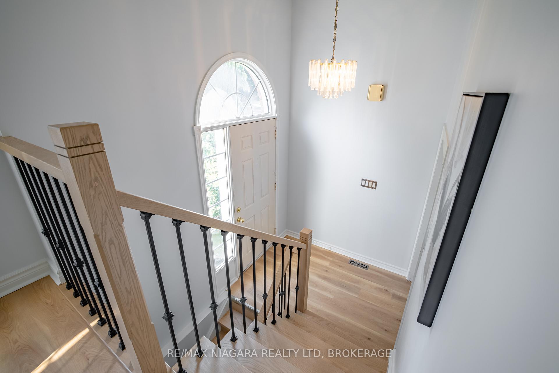 Photo 20 of 122 Welland Road, Pelham, Fonthill — HOMEH