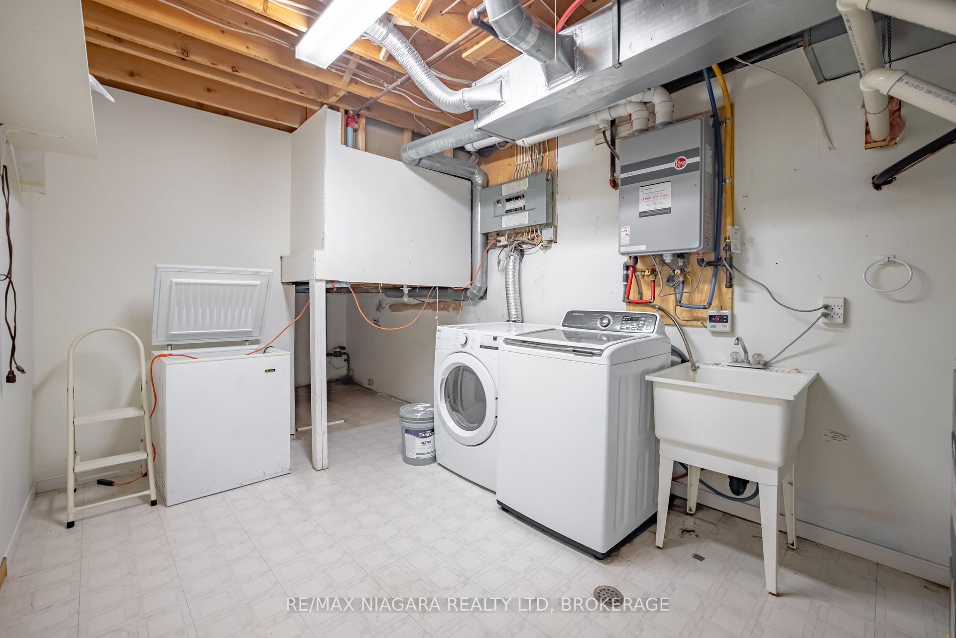 Photo 25 of 122 Welland Road, Pelham, Fonthill — HOMEH