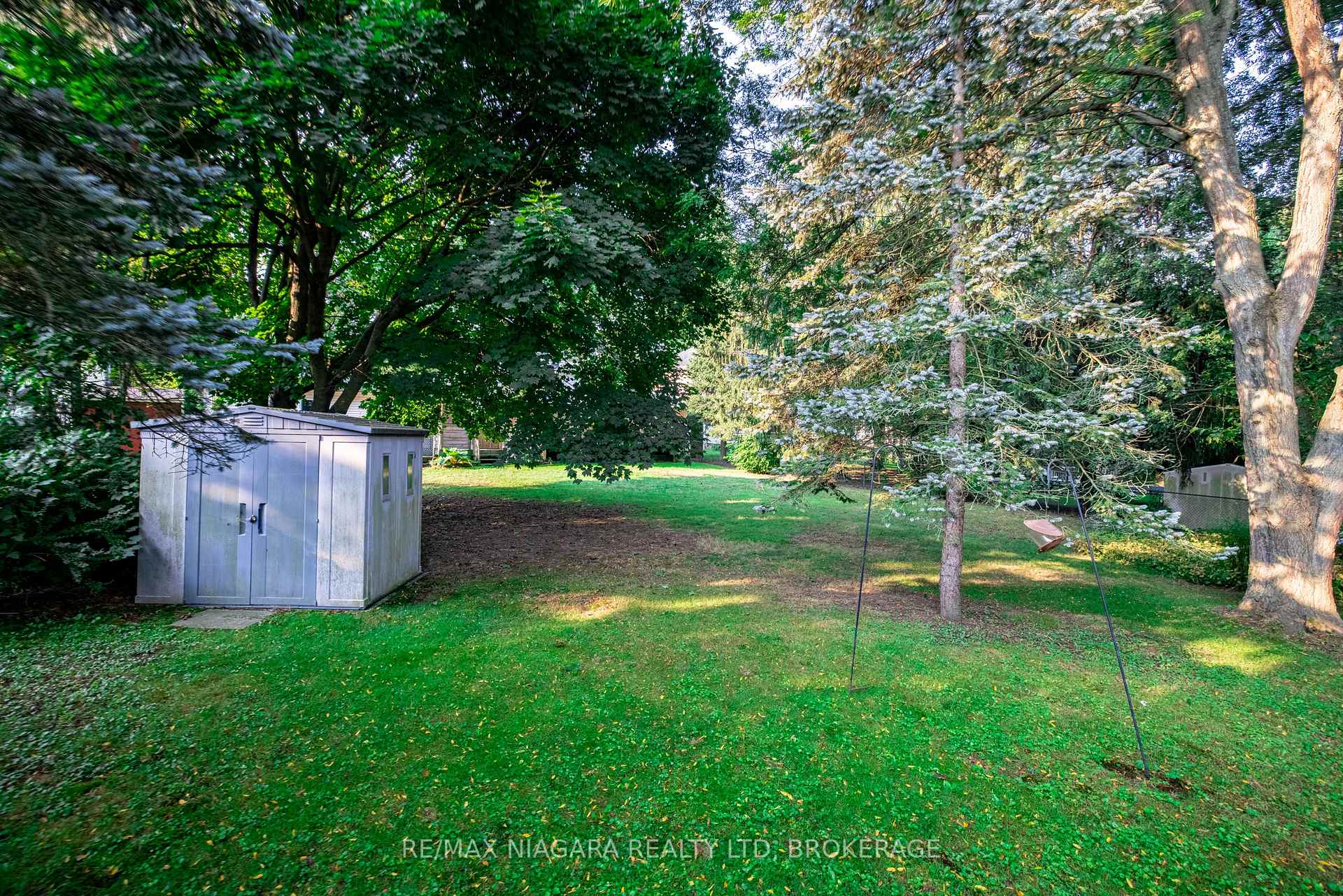 Photo 30 of 122 Welland Road, Pelham, Fonthill — HOMEH