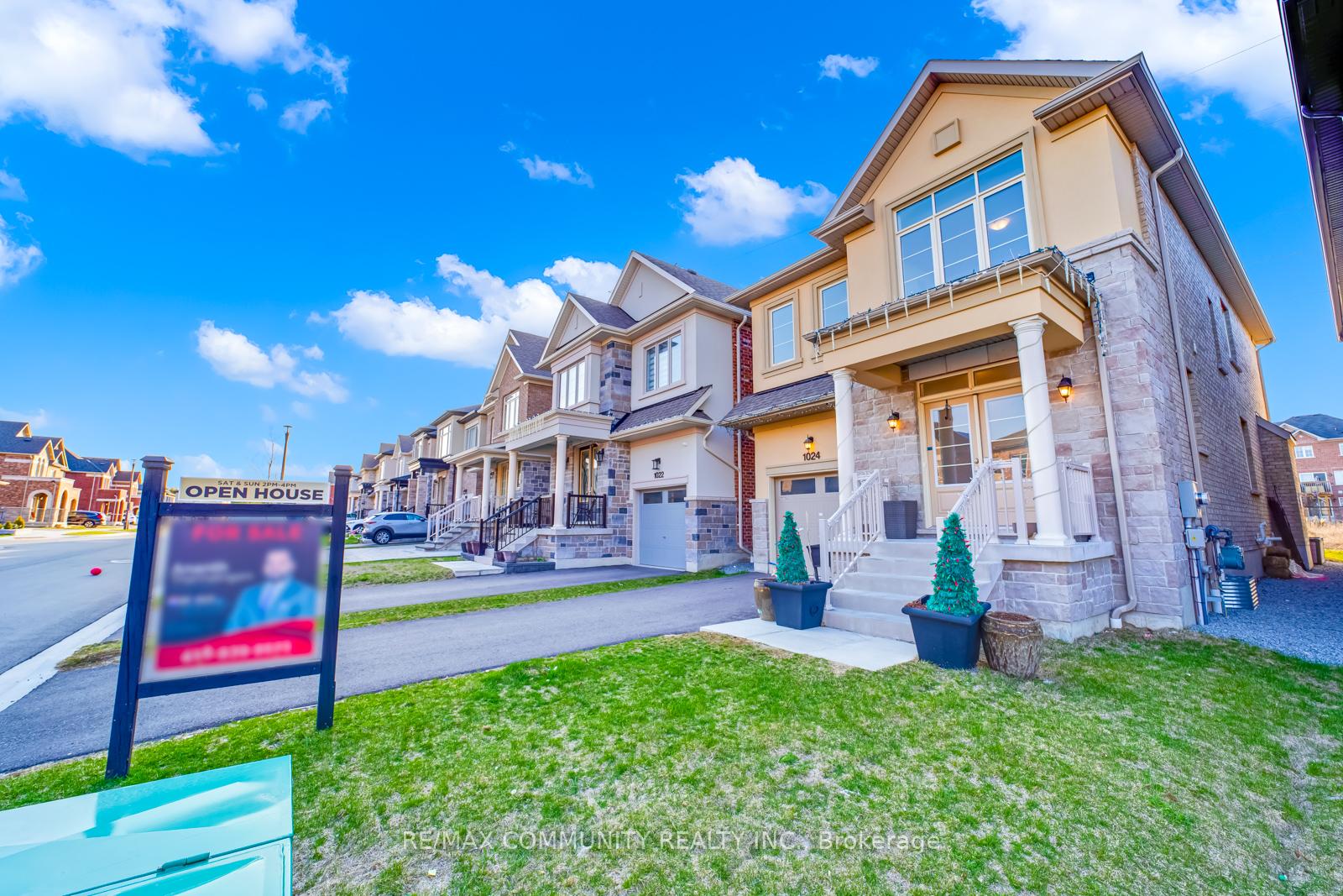 Photo 4 of 1024 Skyridge Boulevard, Pickering, Rural Pickering — HOMEH