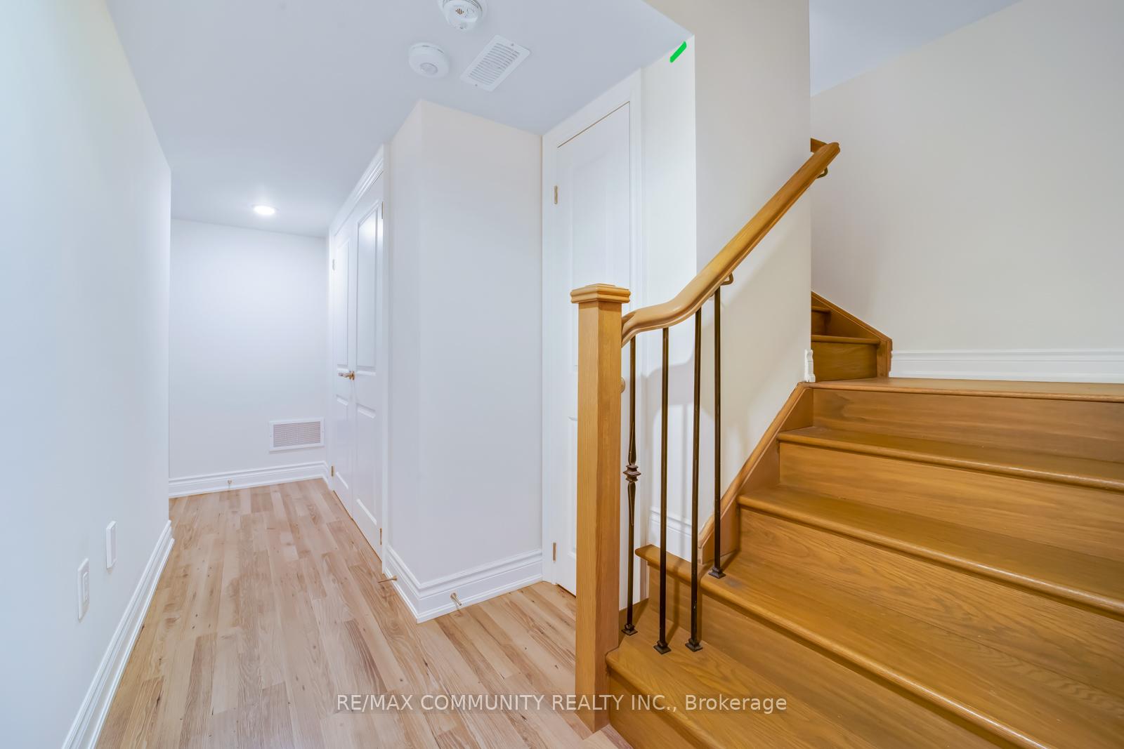 Photo 31 of 1024 Skyridge Boulevard, Pickering, Rural Pickering — HOMEH
