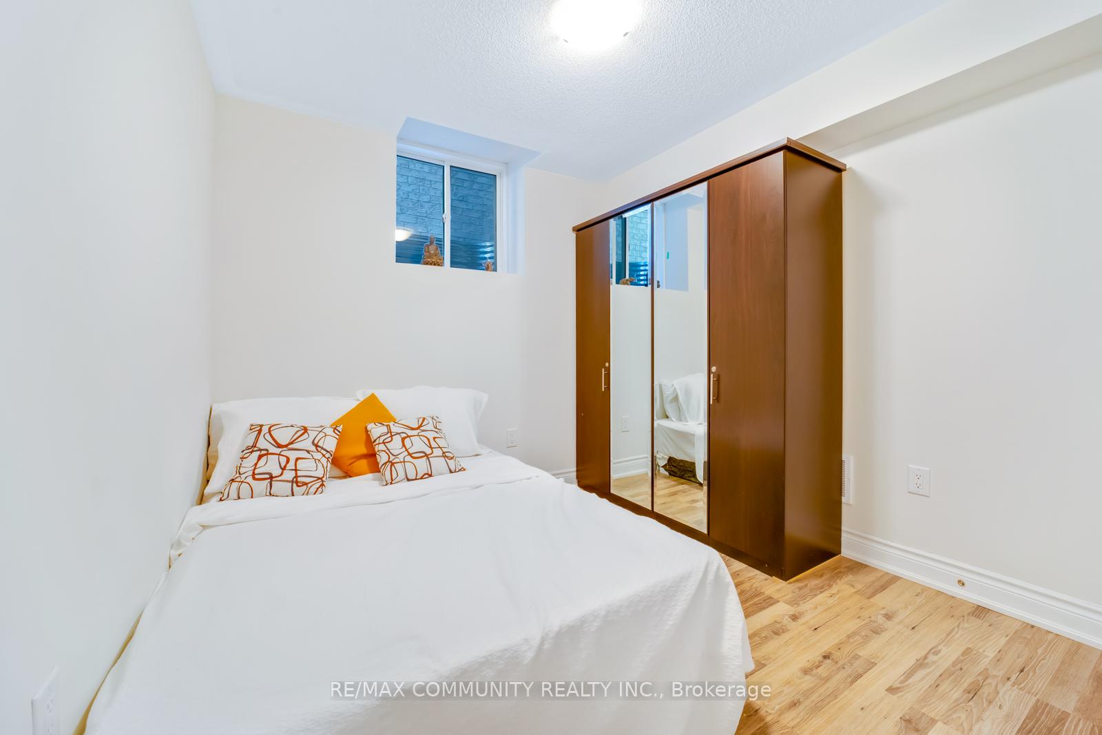 Photo 33 of 1024 Skyridge Boulevard, Pickering, Rural Pickering — HOMEH