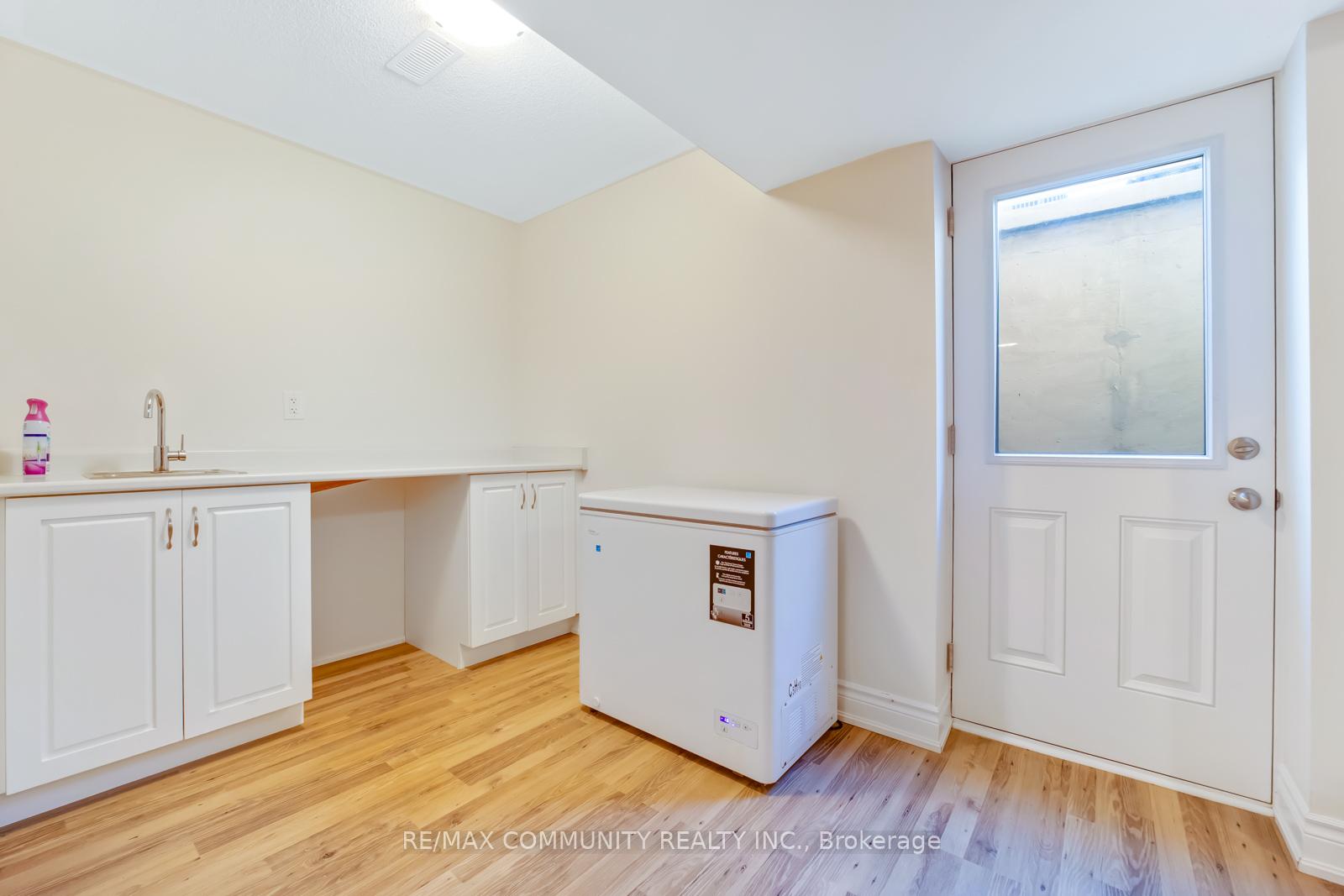 Photo 37 of 1024 Skyridge Boulevard, Pickering, Rural Pickering — HOMEH