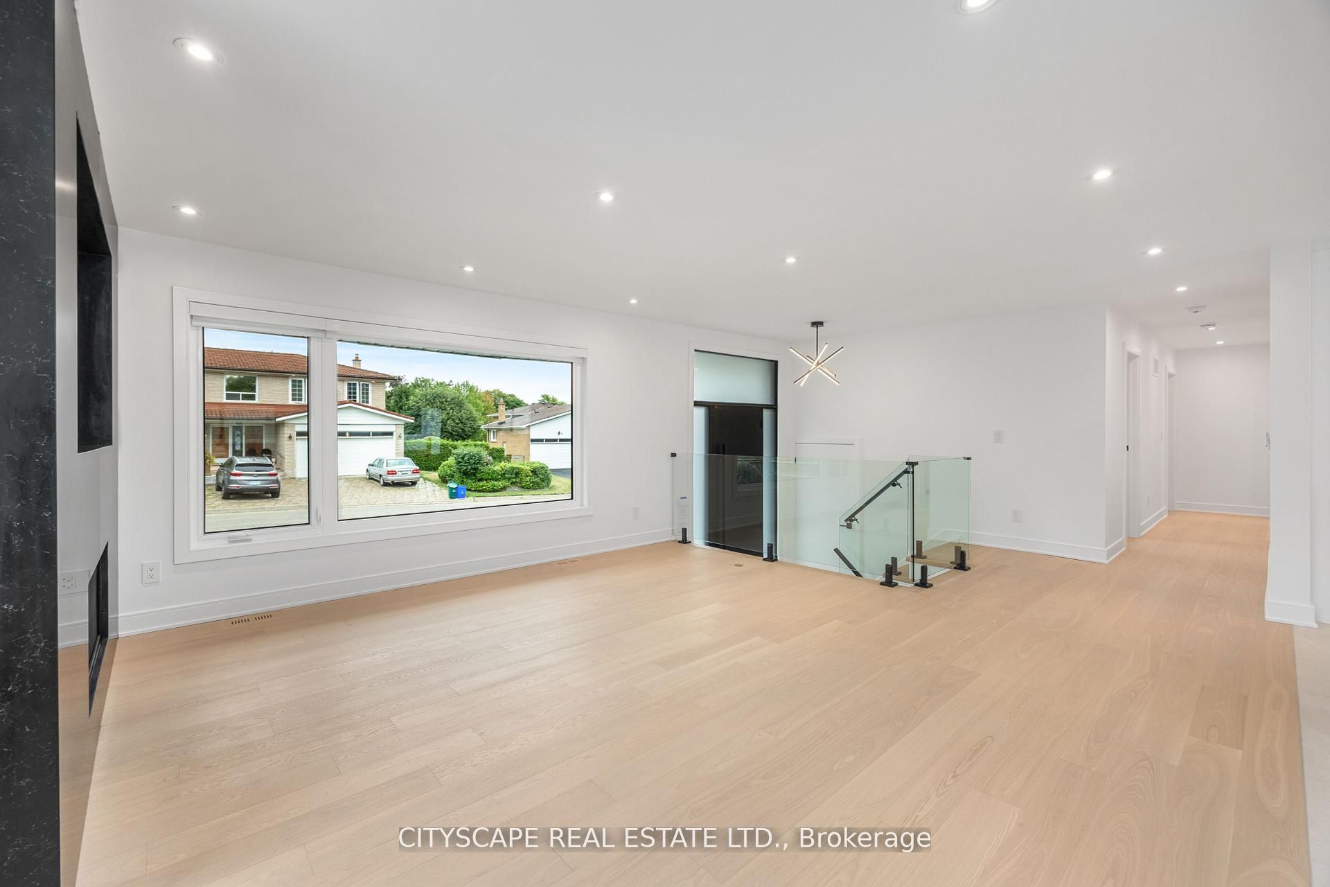 Photo 56 of 6 Portree Crescent, Markham, Royal Orchard — HOMEH