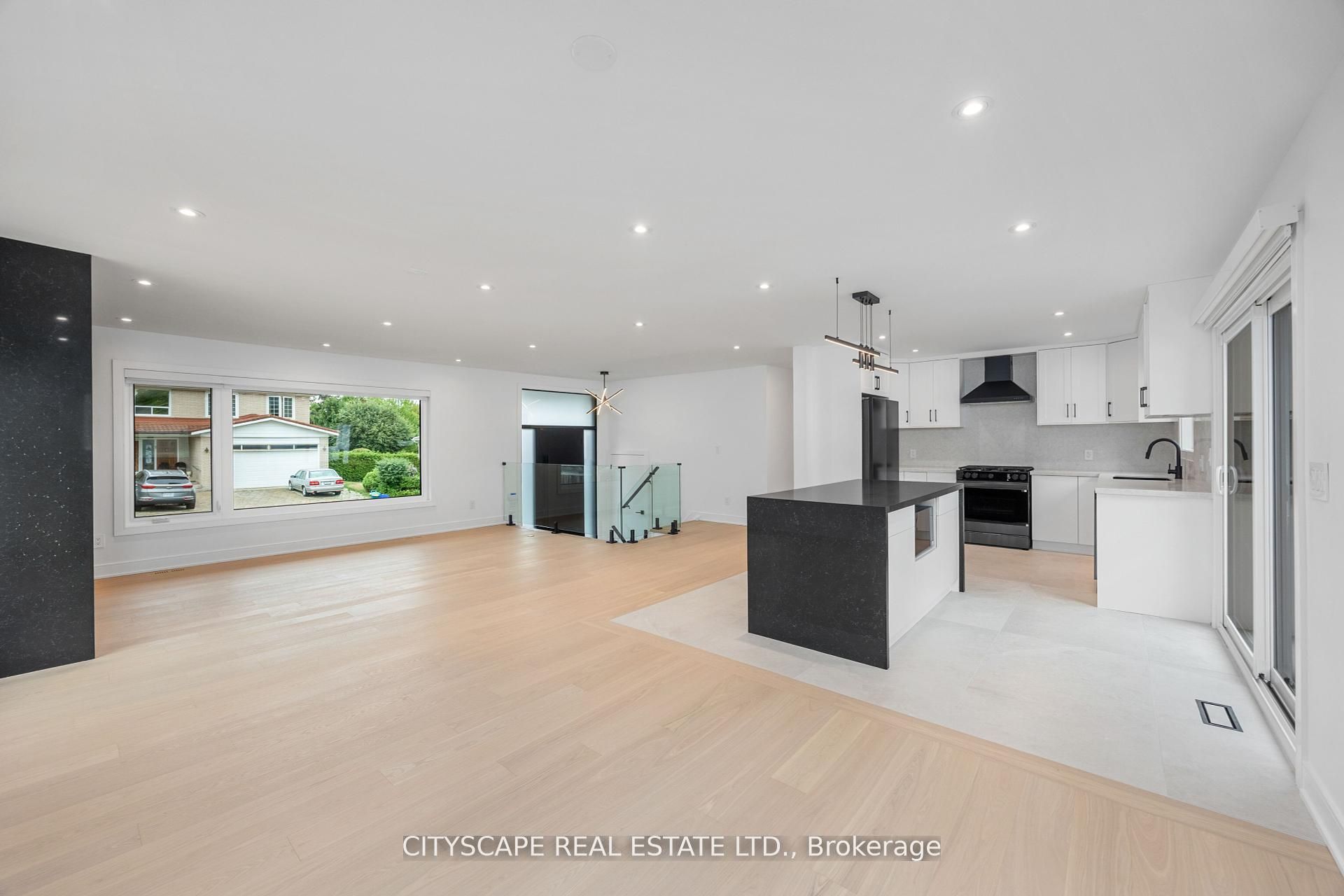 Photo 60 of 6 Portree Crescent, Markham, Royal Orchard — HOMEH