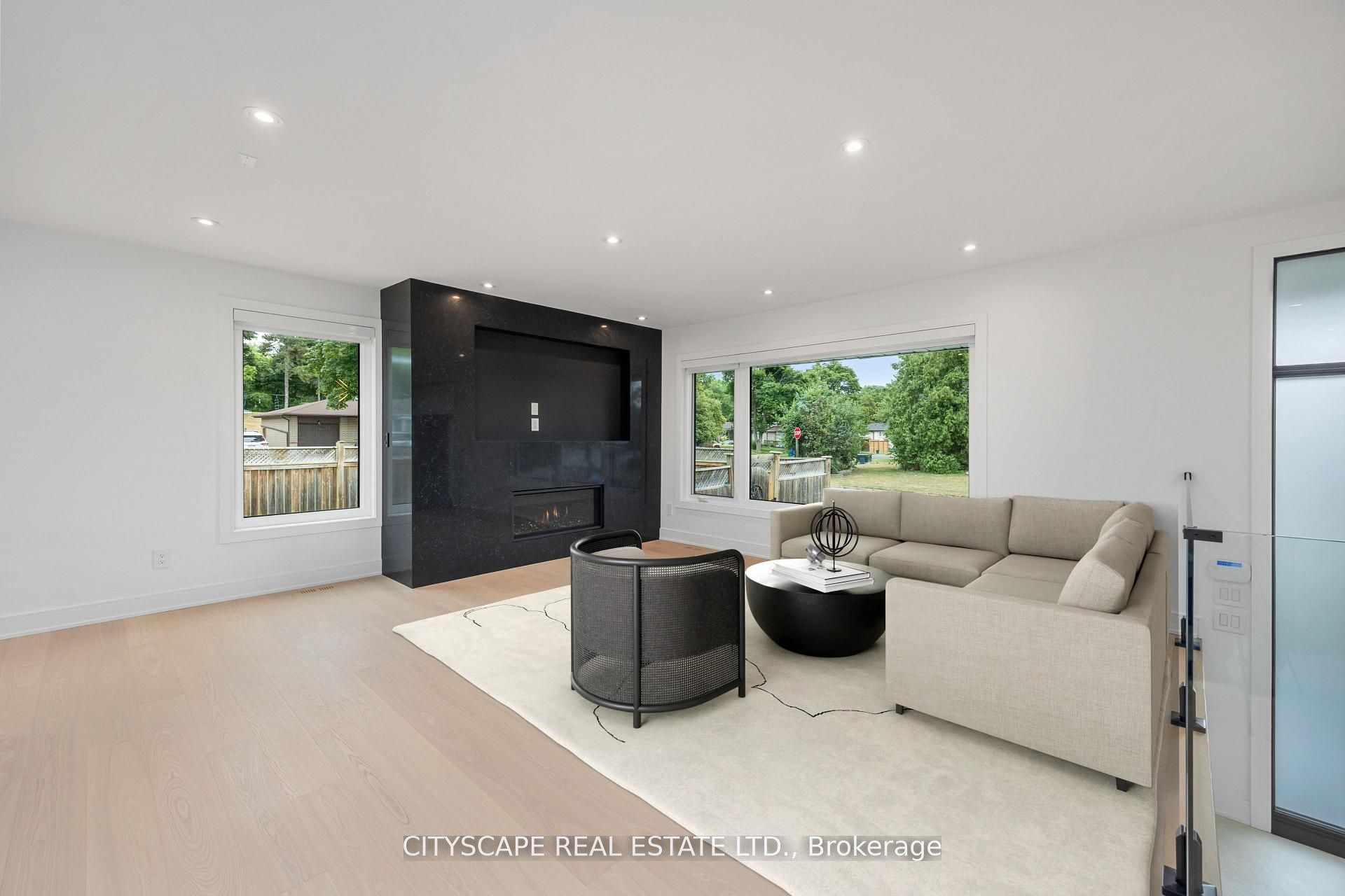 Photo 54 of 6 Portree Crescent, Markham, Royal Orchard — HOMEH