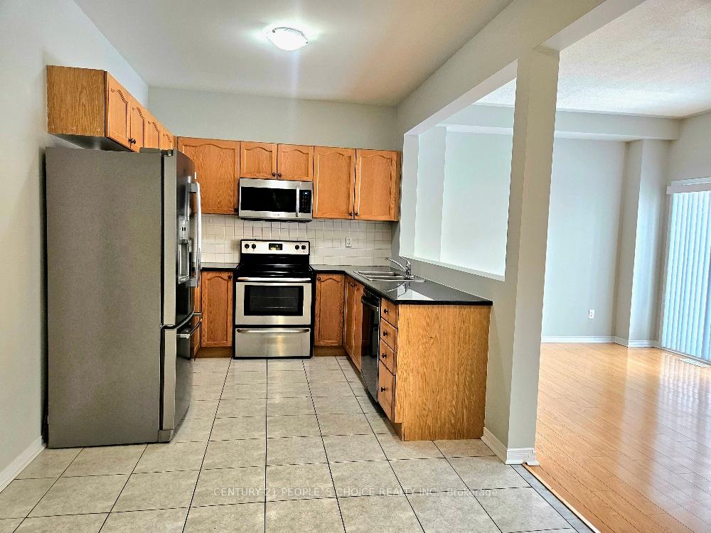 Photo 5 of 561 Lott Crescent, Milton, Coates — HOMEH