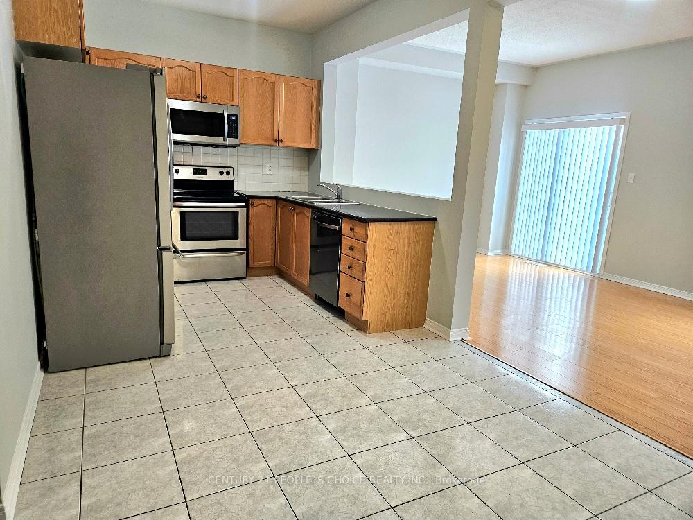 Photo 8 of 561 Lott Crescent, Milton, Coates — HOMEH