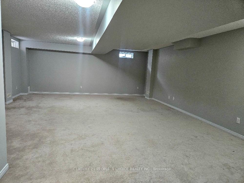 Photo 23 of 561 Lott Crescent, Milton, Coates — HOMEH