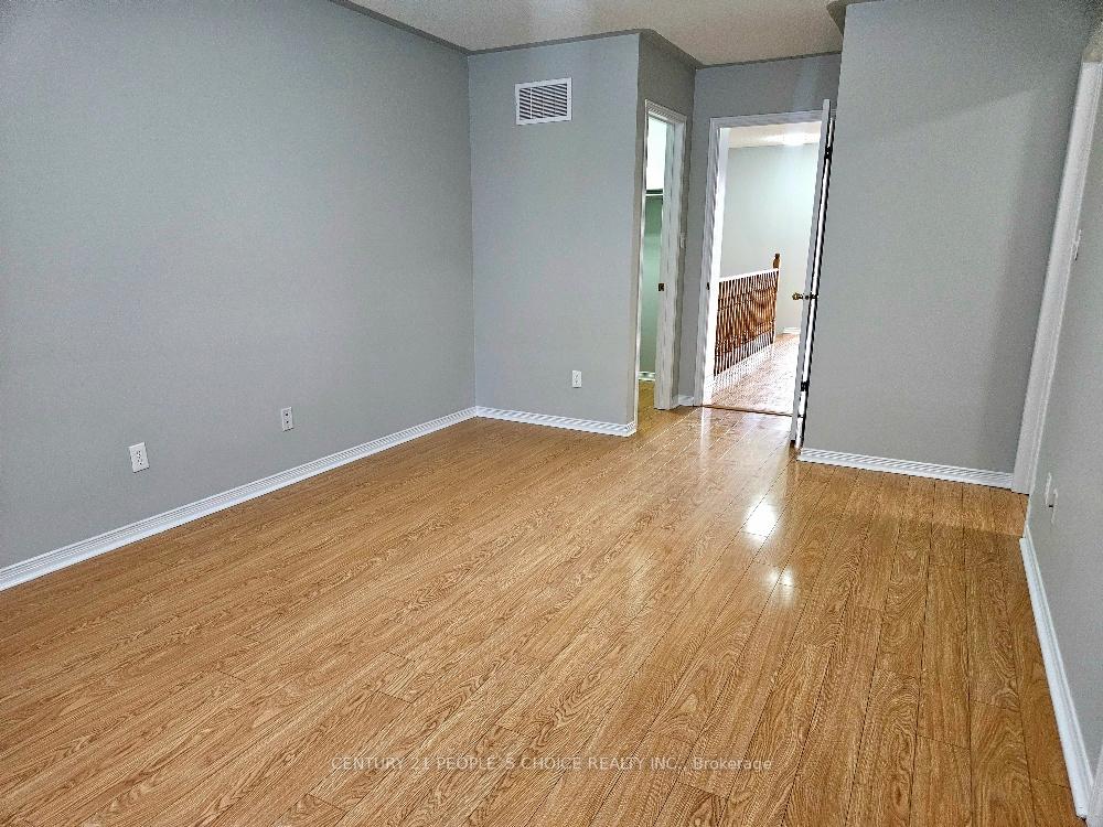 Photo 39 of 561 Lott Crescent, Milton, Coates — HOMEH