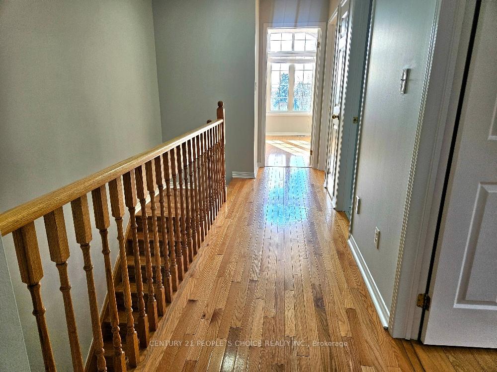 Photo 40 of 561 Lott Crescent, Milton, Coates — HOMEH