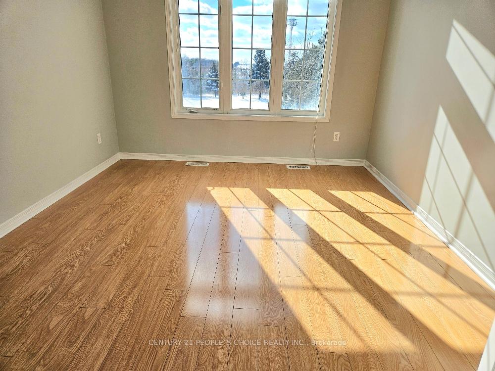 Photo 43 of 561 Lott Crescent, Milton, Coates — HOMEH